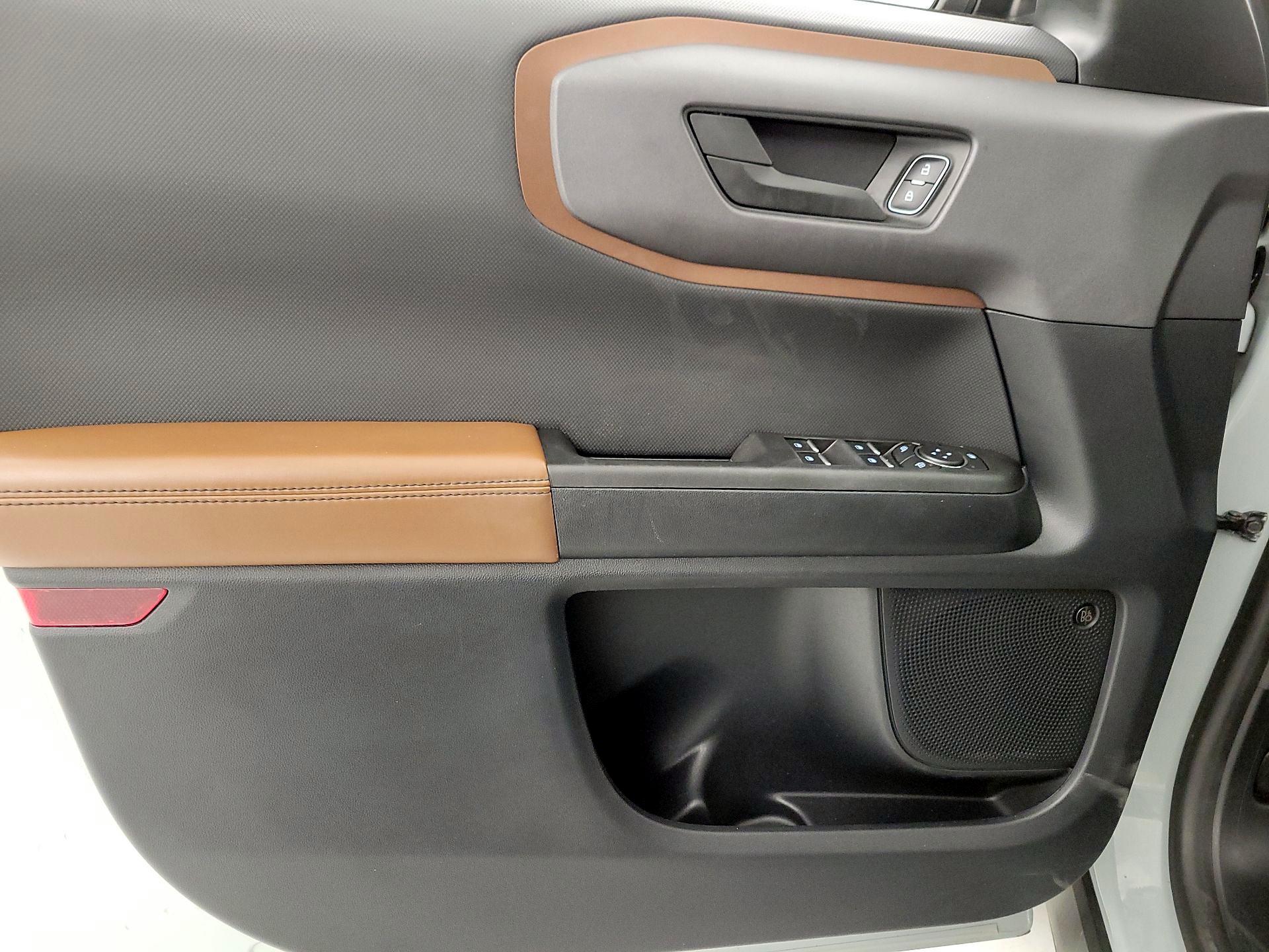 Thumbnail: 2021 Ford Bronco Sport - 12