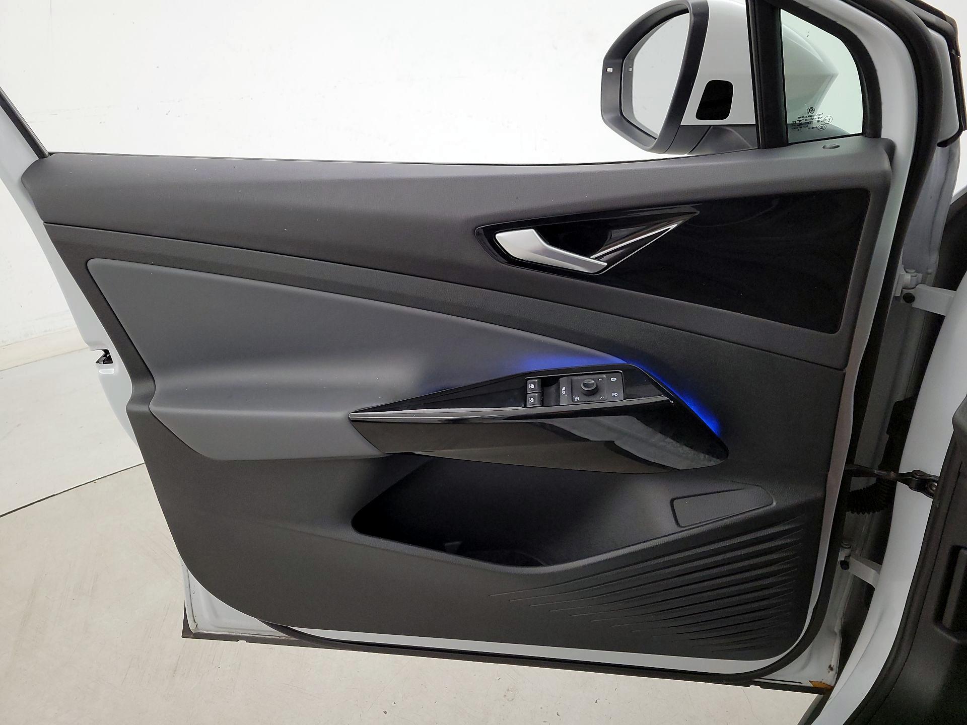 Thumbnail: 2022 Volkswagen ID.4 - 12