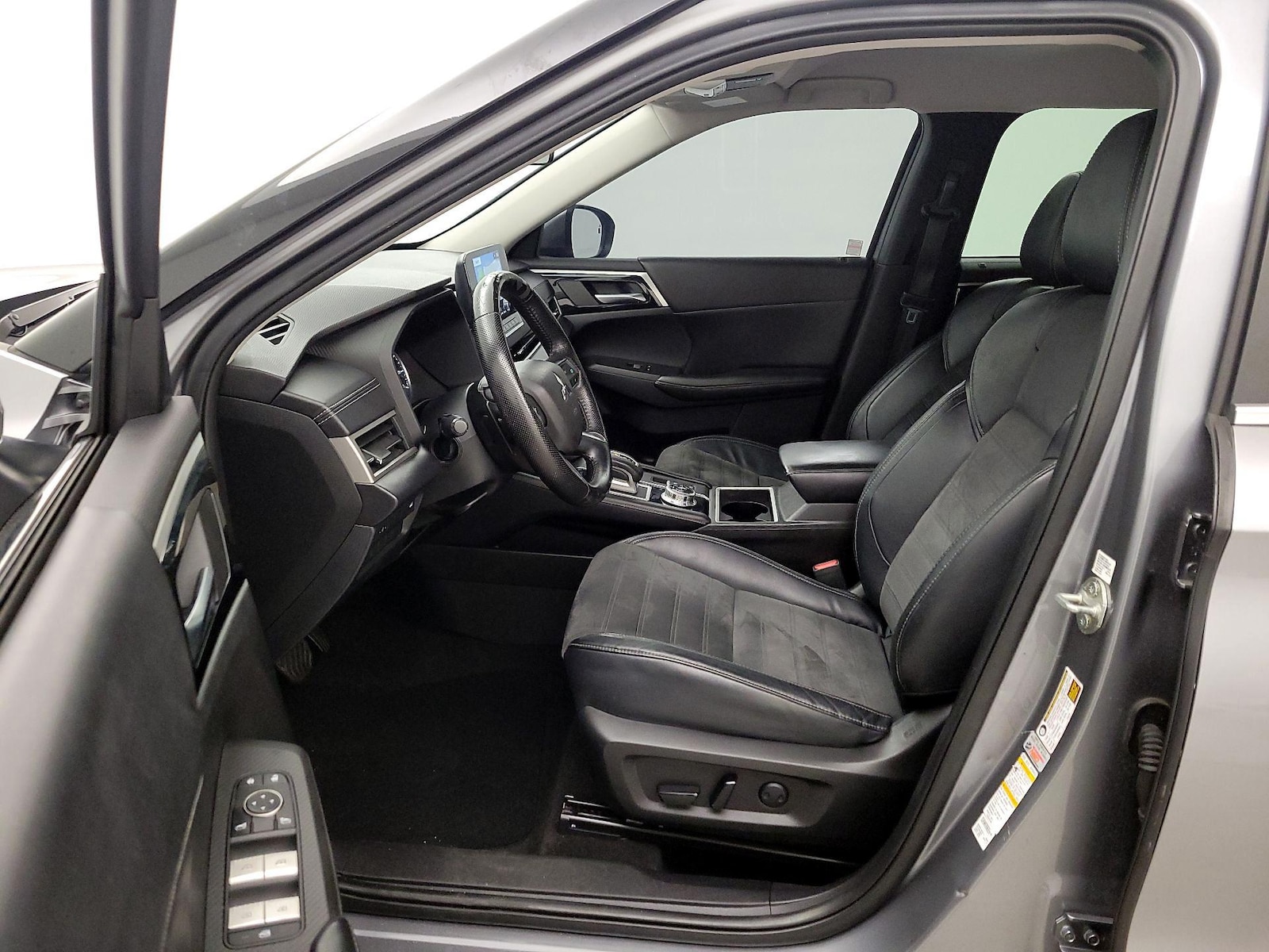 2022 Mitsubishi Outlander SE - Photo 12