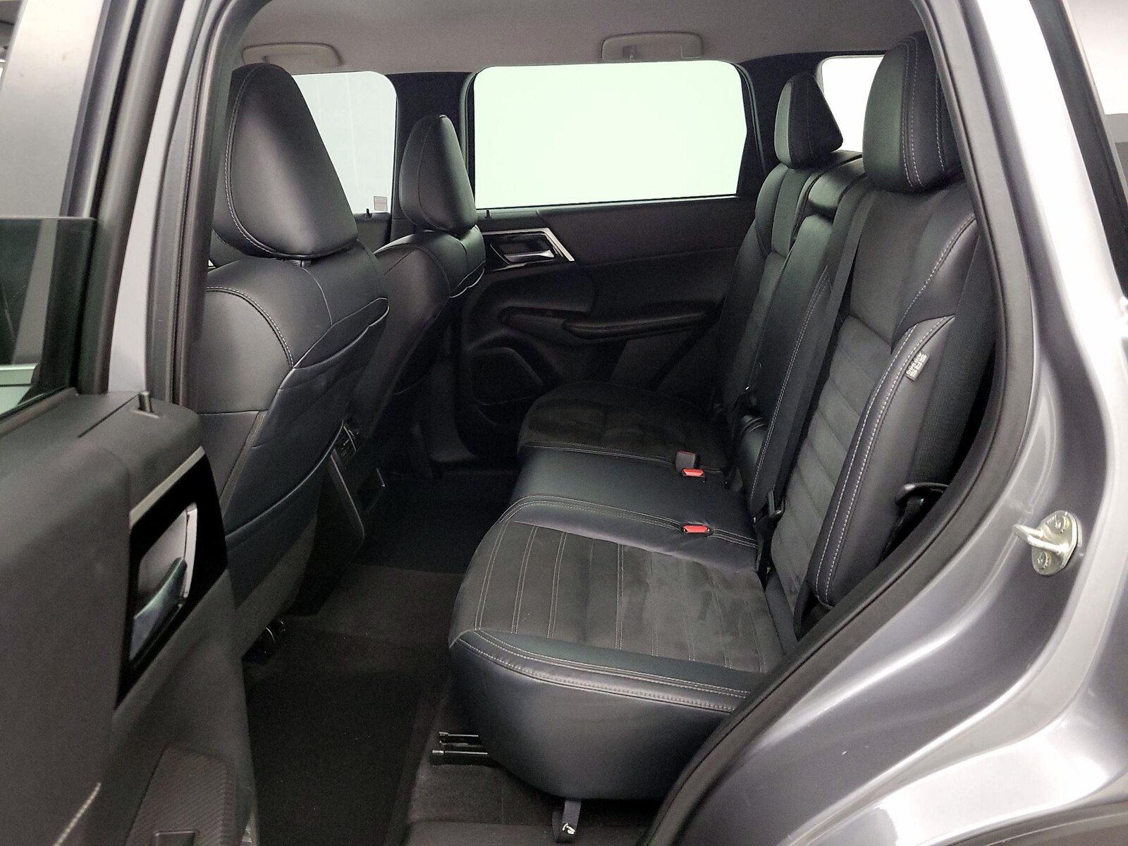 2022 Mitsubishi Outlander SE - Photo 21
