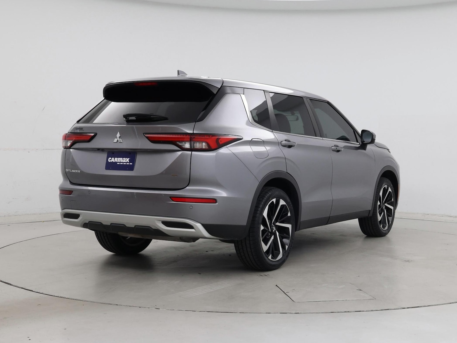 2022 Mitsubishi Outlander SE - Photo 9
