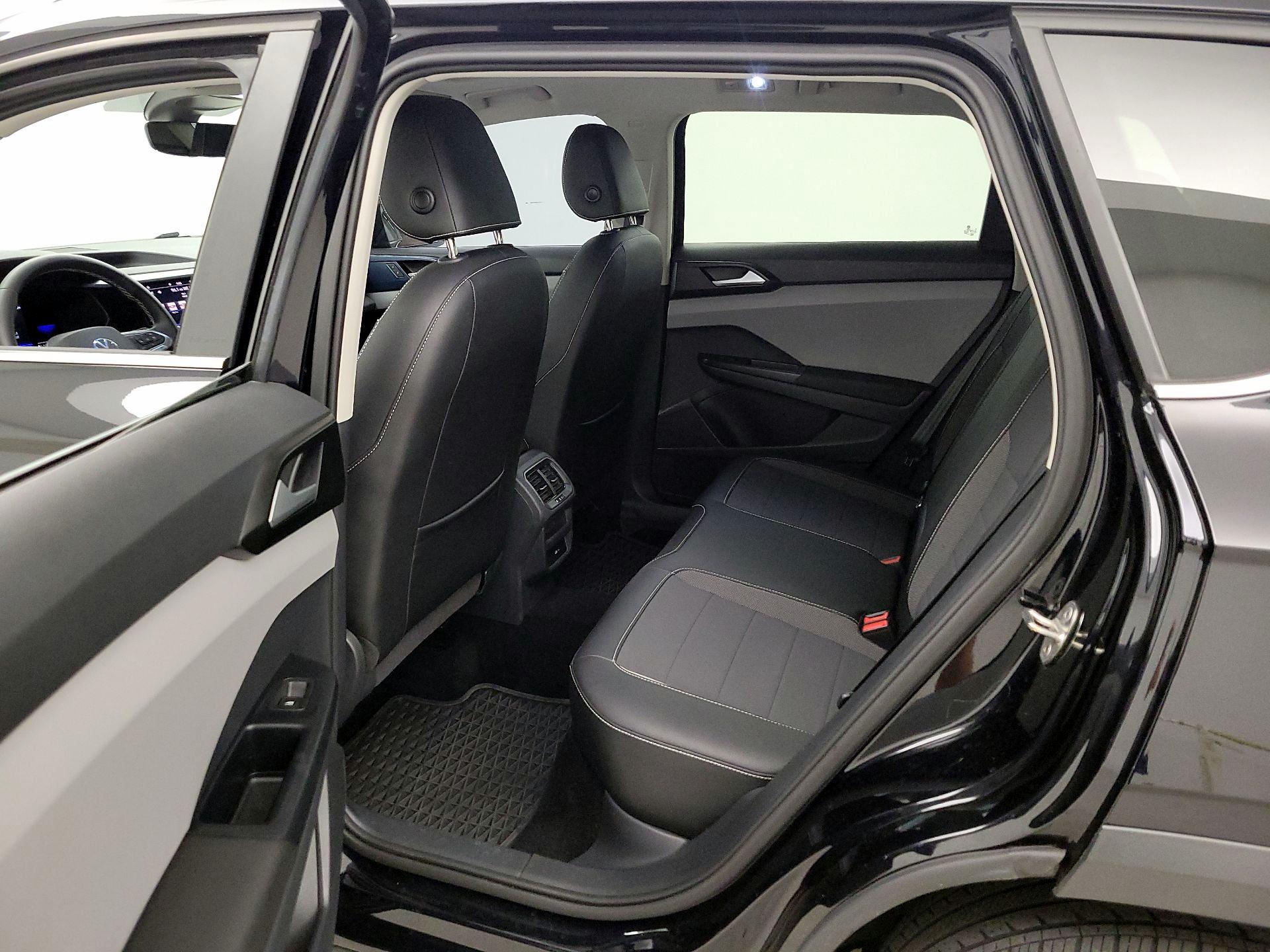 Thumbnail: 2023 Volkswagen Taos - 20