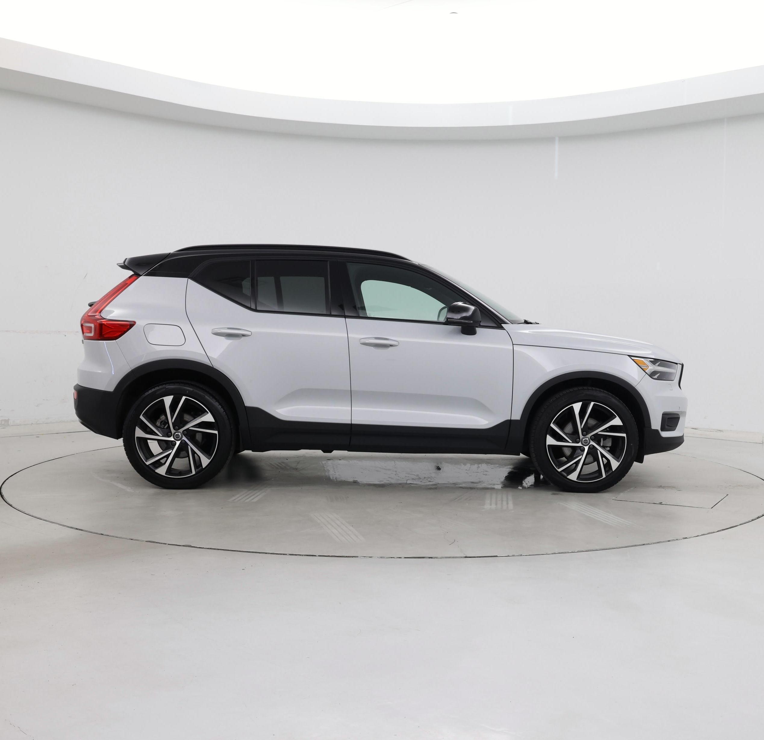 Thumbnail: 2022 Volvo XC40 - 7