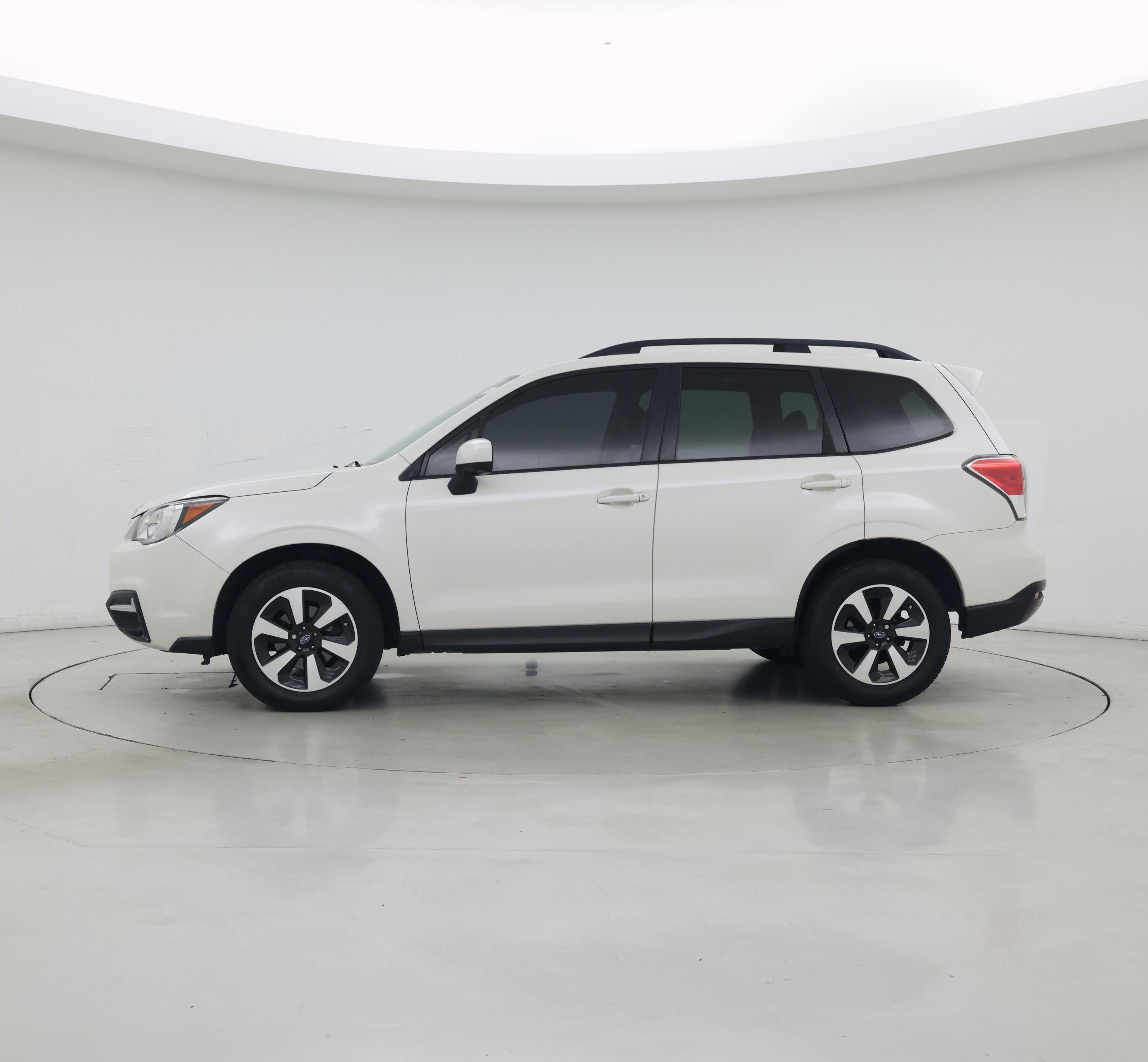 Thumbnail: 2018 Subaru Forester - 3