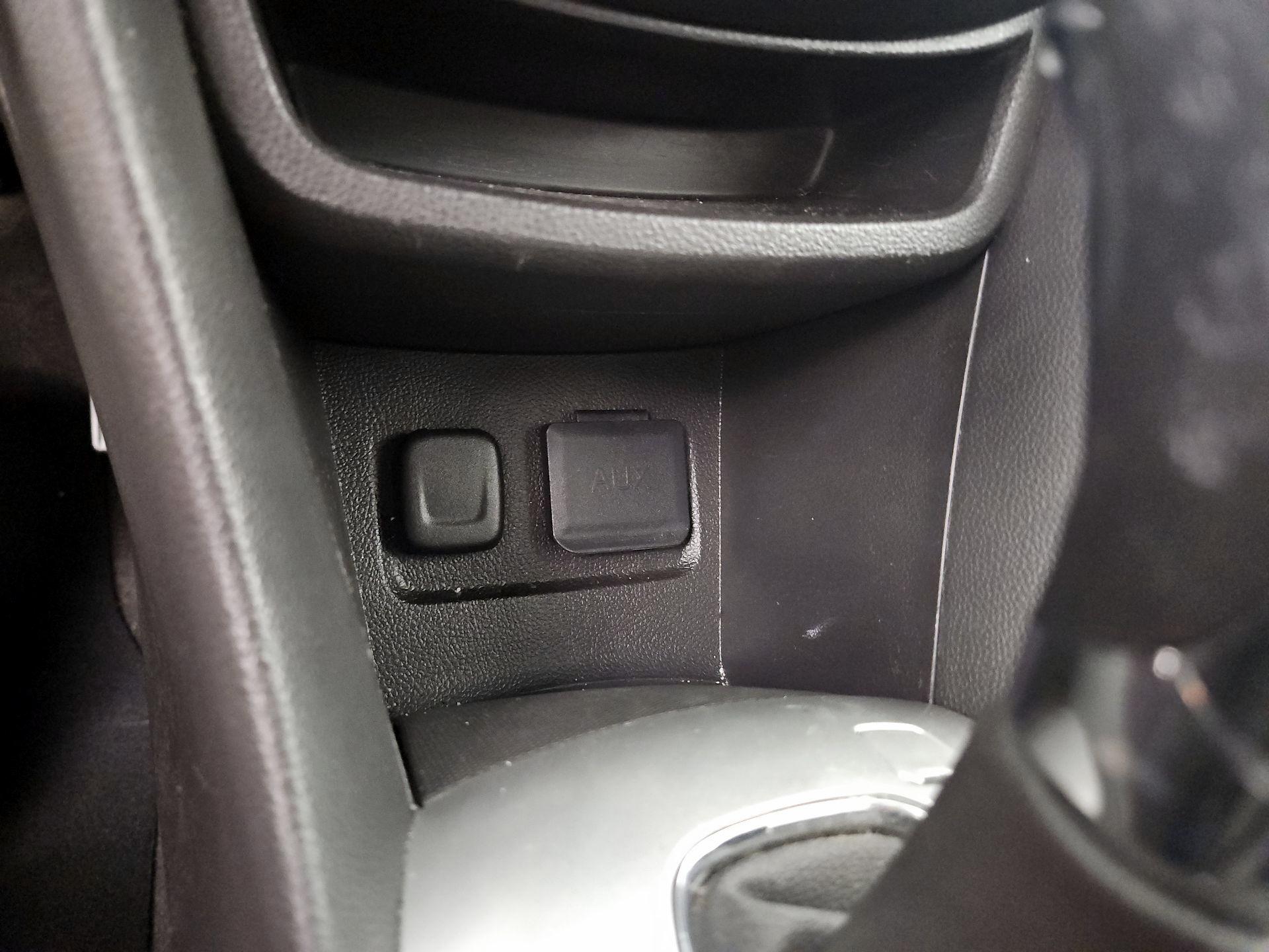 Thumbnail: 2015 Buick Encore - 16