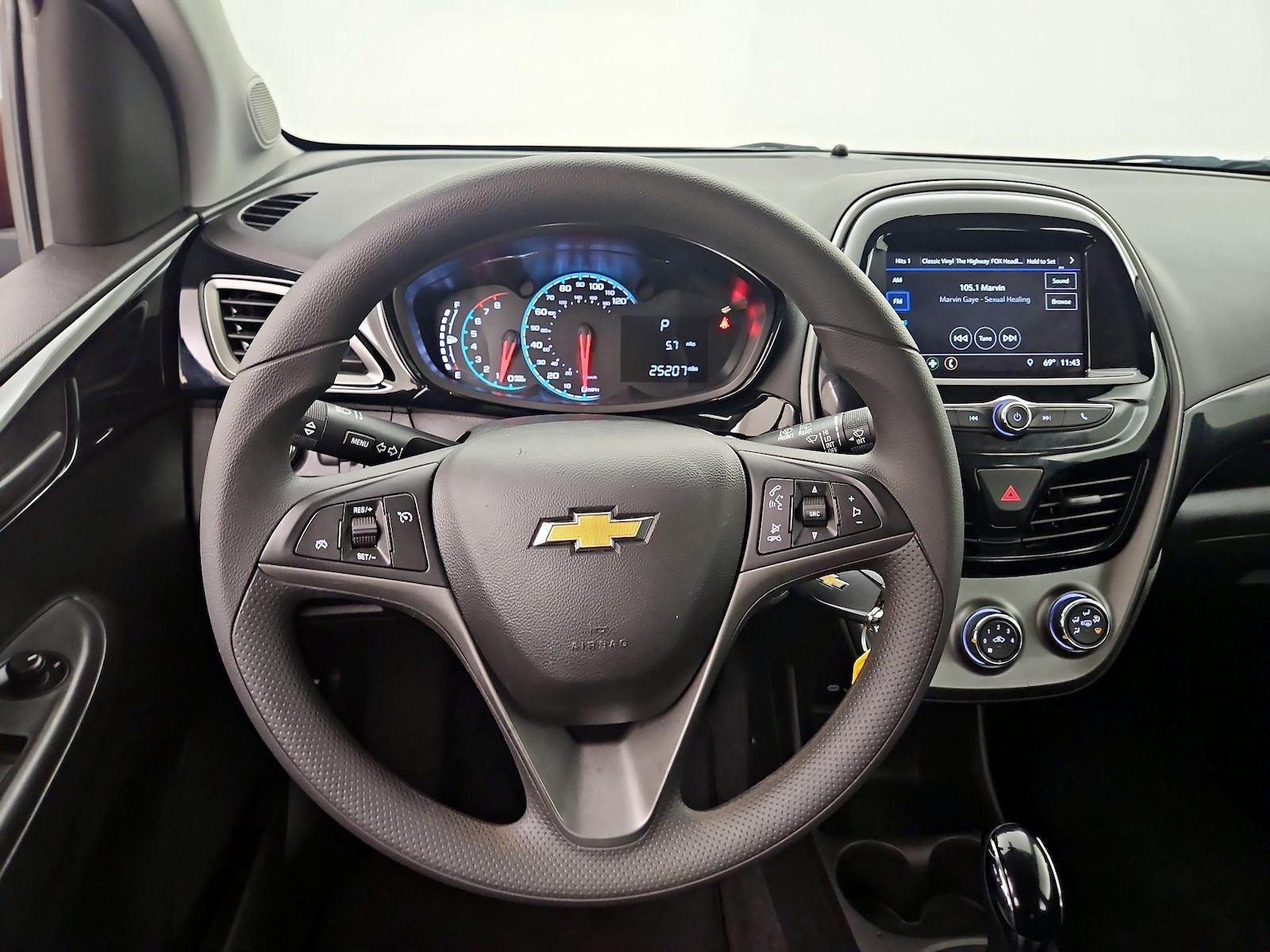 2022 Chevrolet Spark 1LT - Photo 11