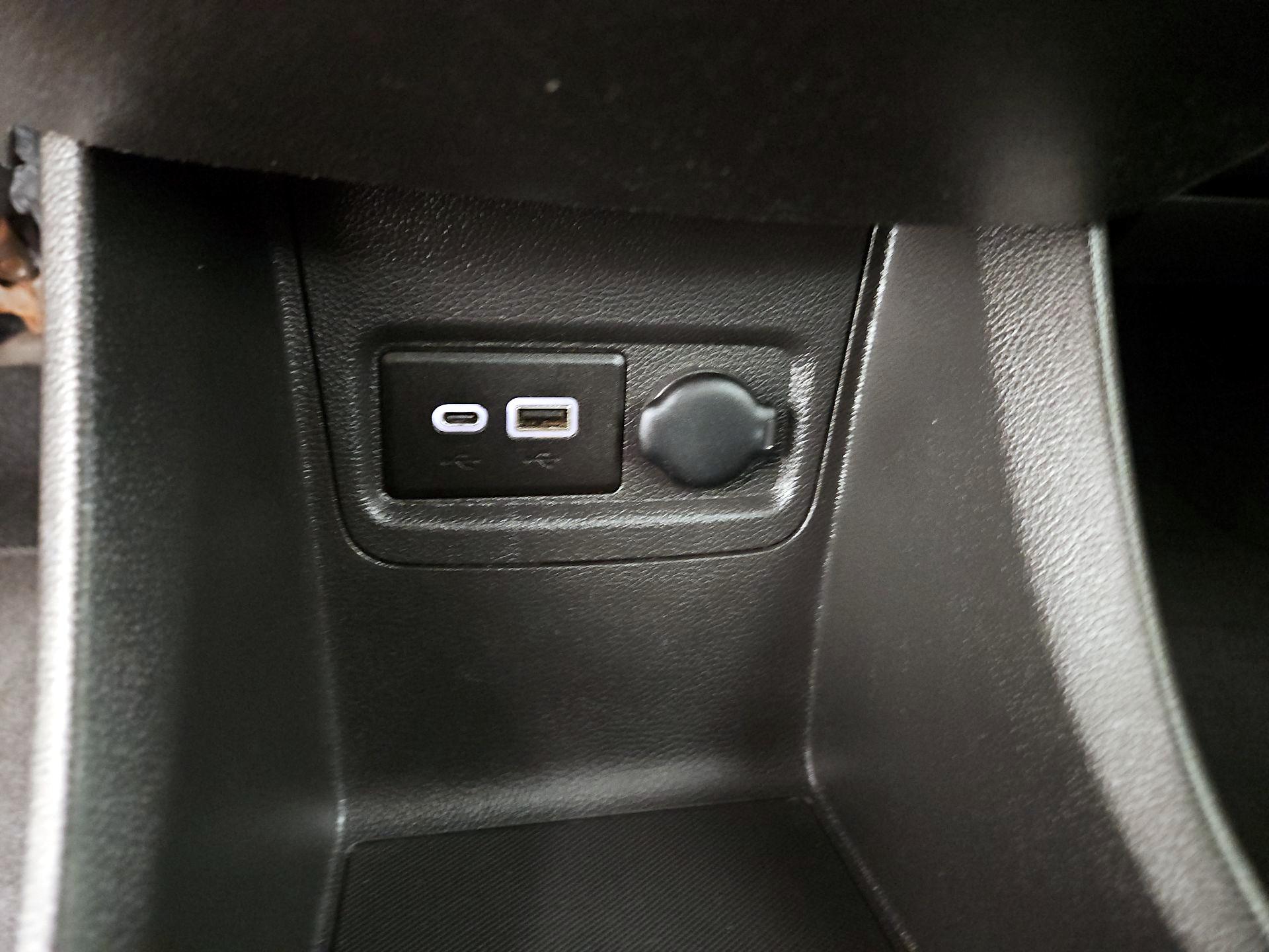 Thumbnail: 2022 Chevrolet Spark - 18
