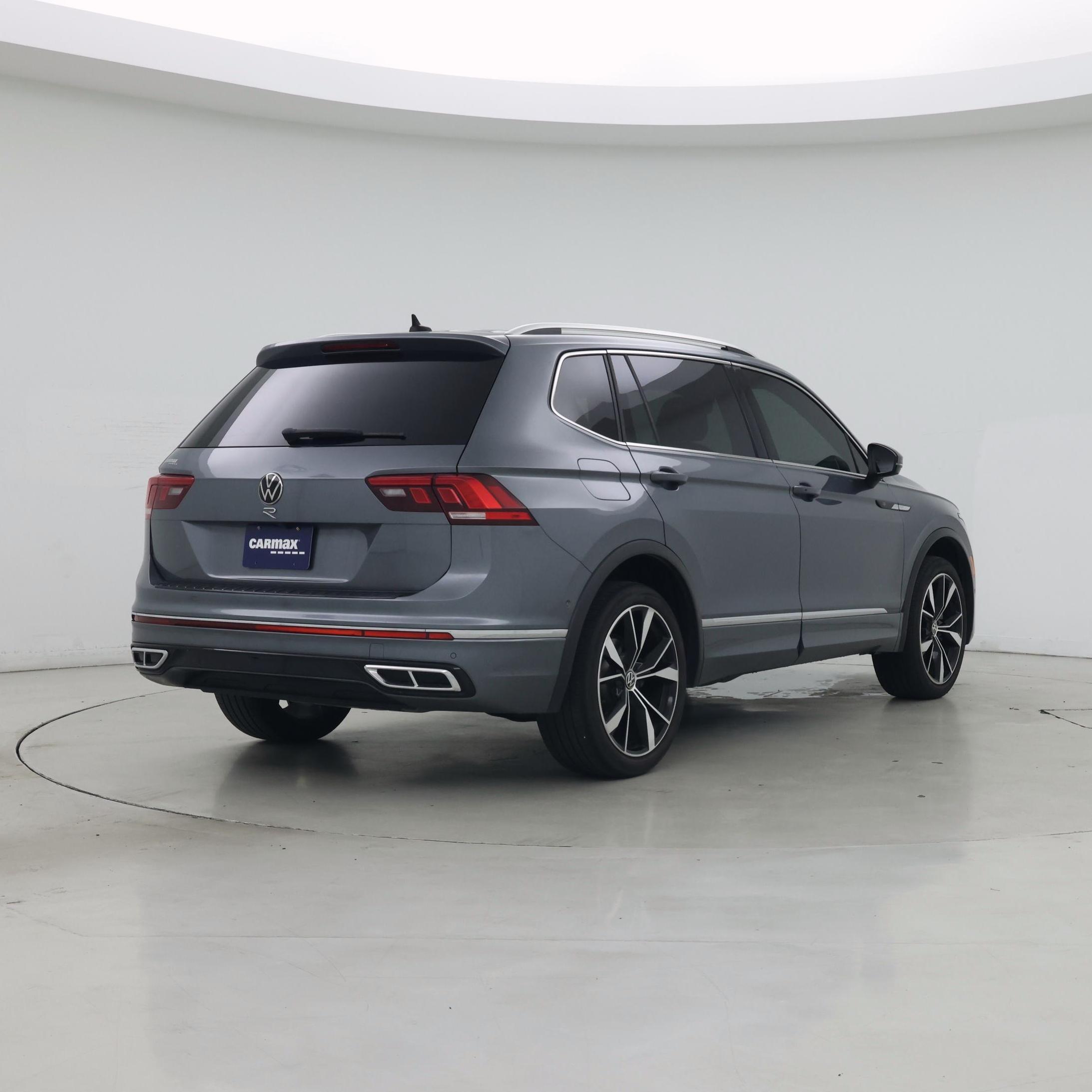 Thumbnail: 2023 Volkswagen Tiguan - 8