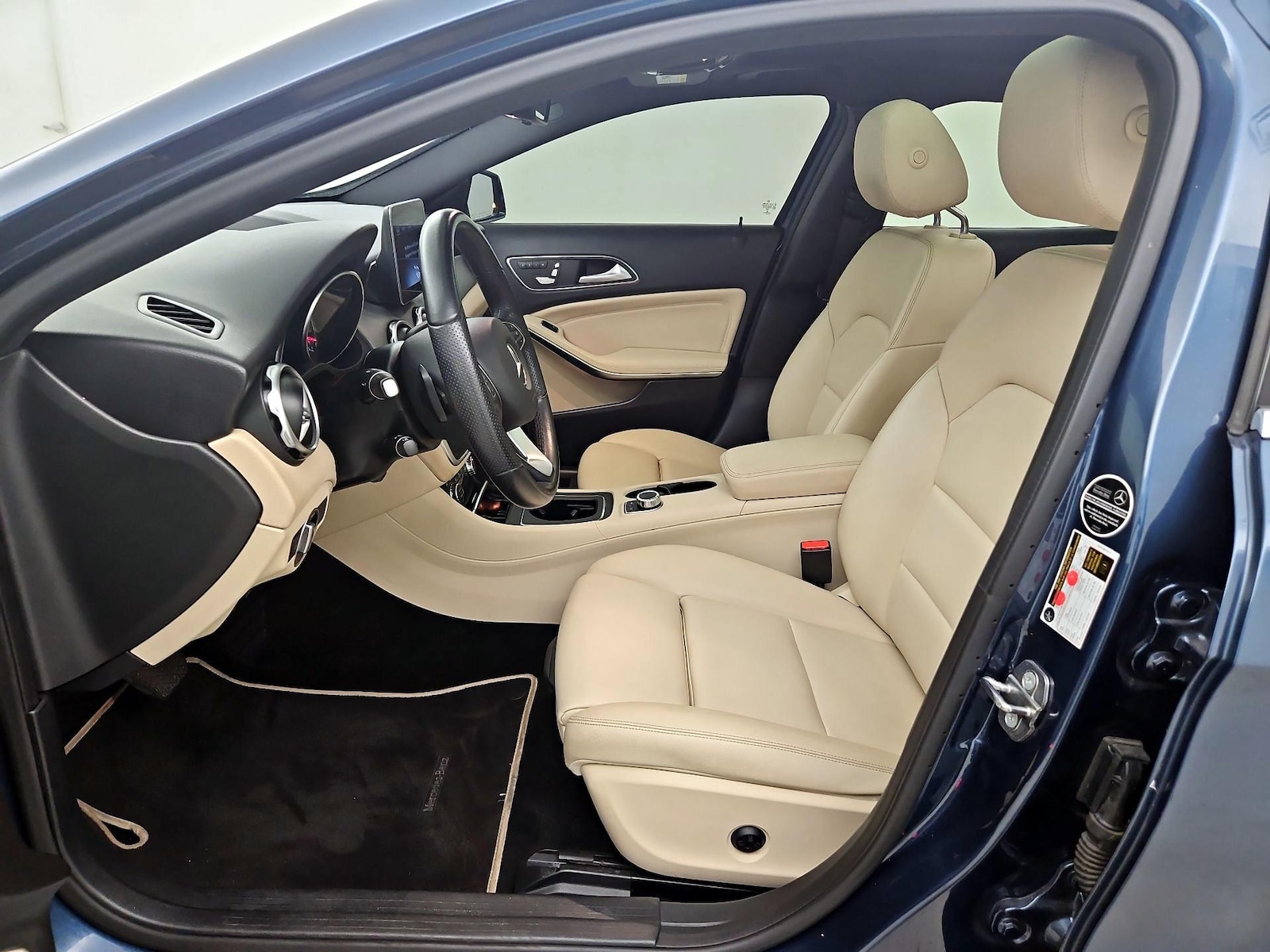 2020 Mercedes-Benz GLA GLA250 - Photo 10