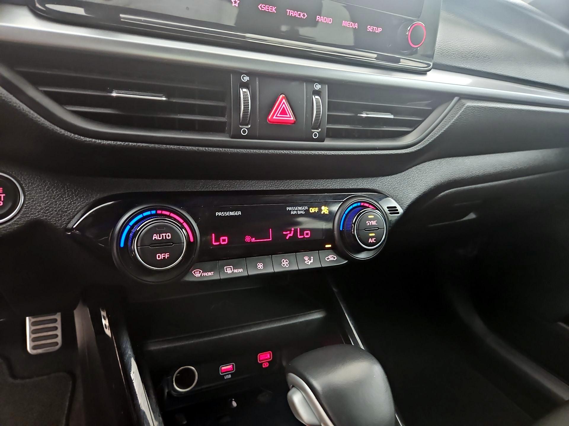 Thumbnail: 2023 Kia Forte - 15