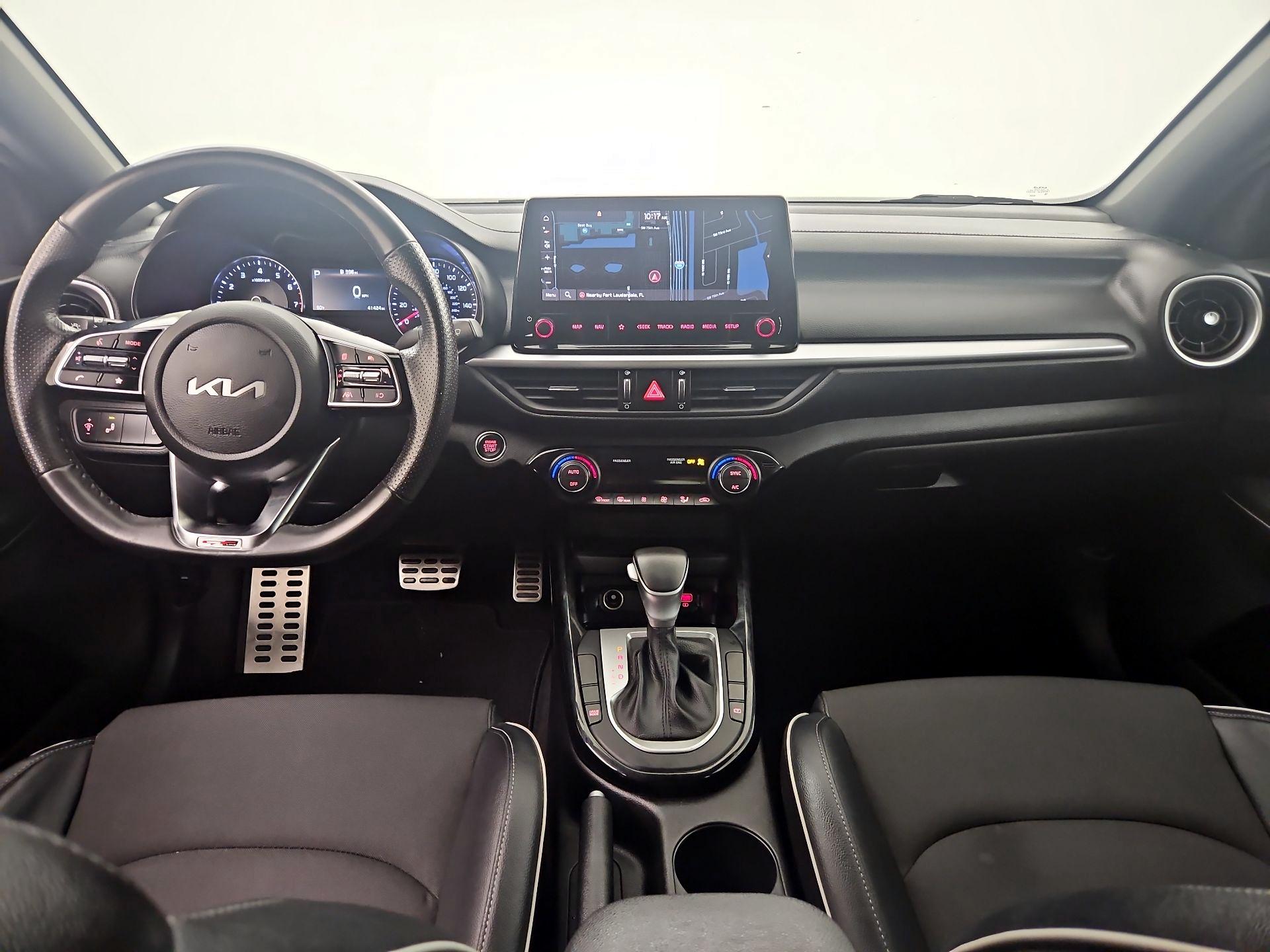 Thumbnail: 2023 Kia Forte - 8