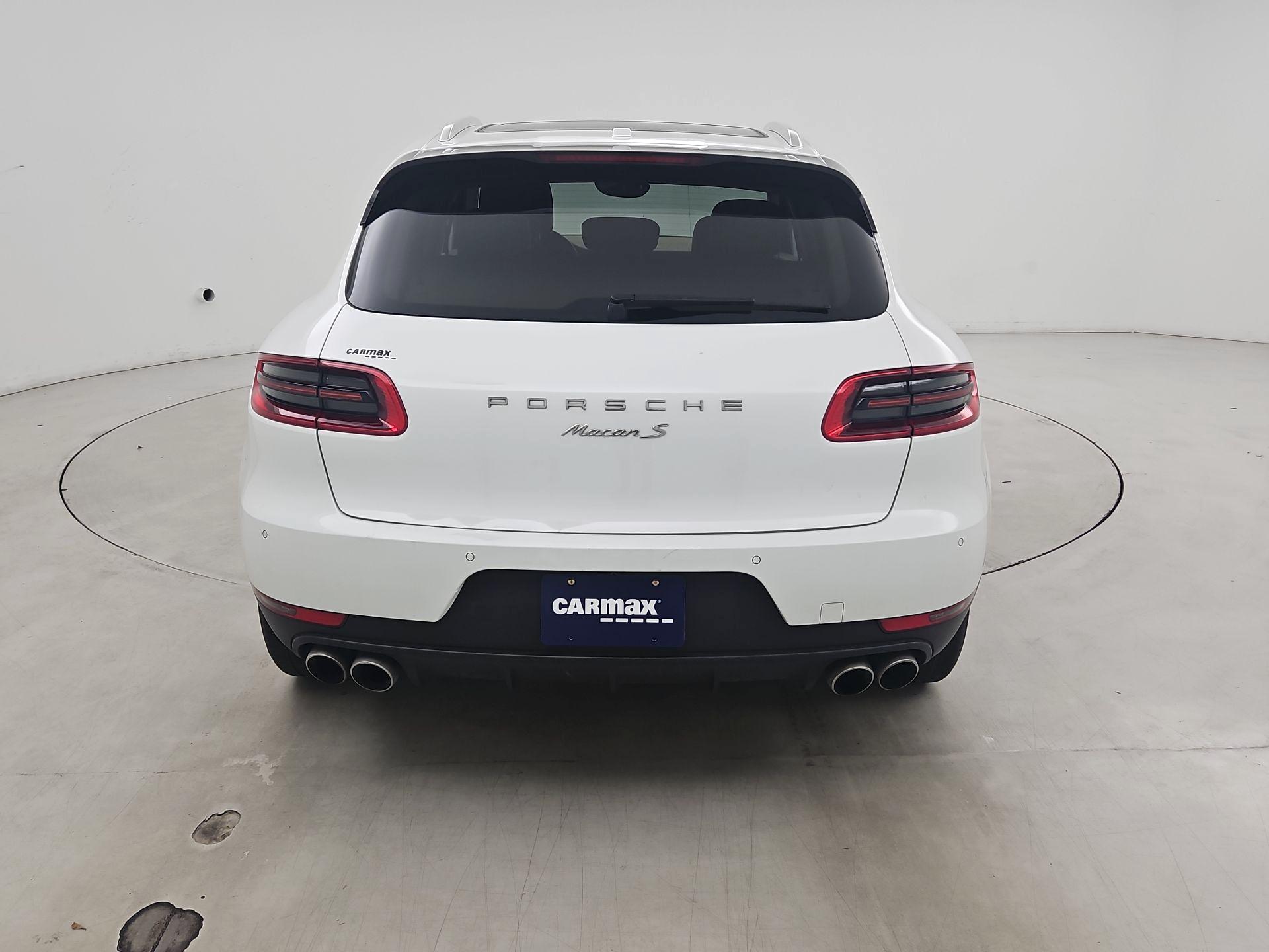 Thumbnail: 2016 Porsche Macan - 6