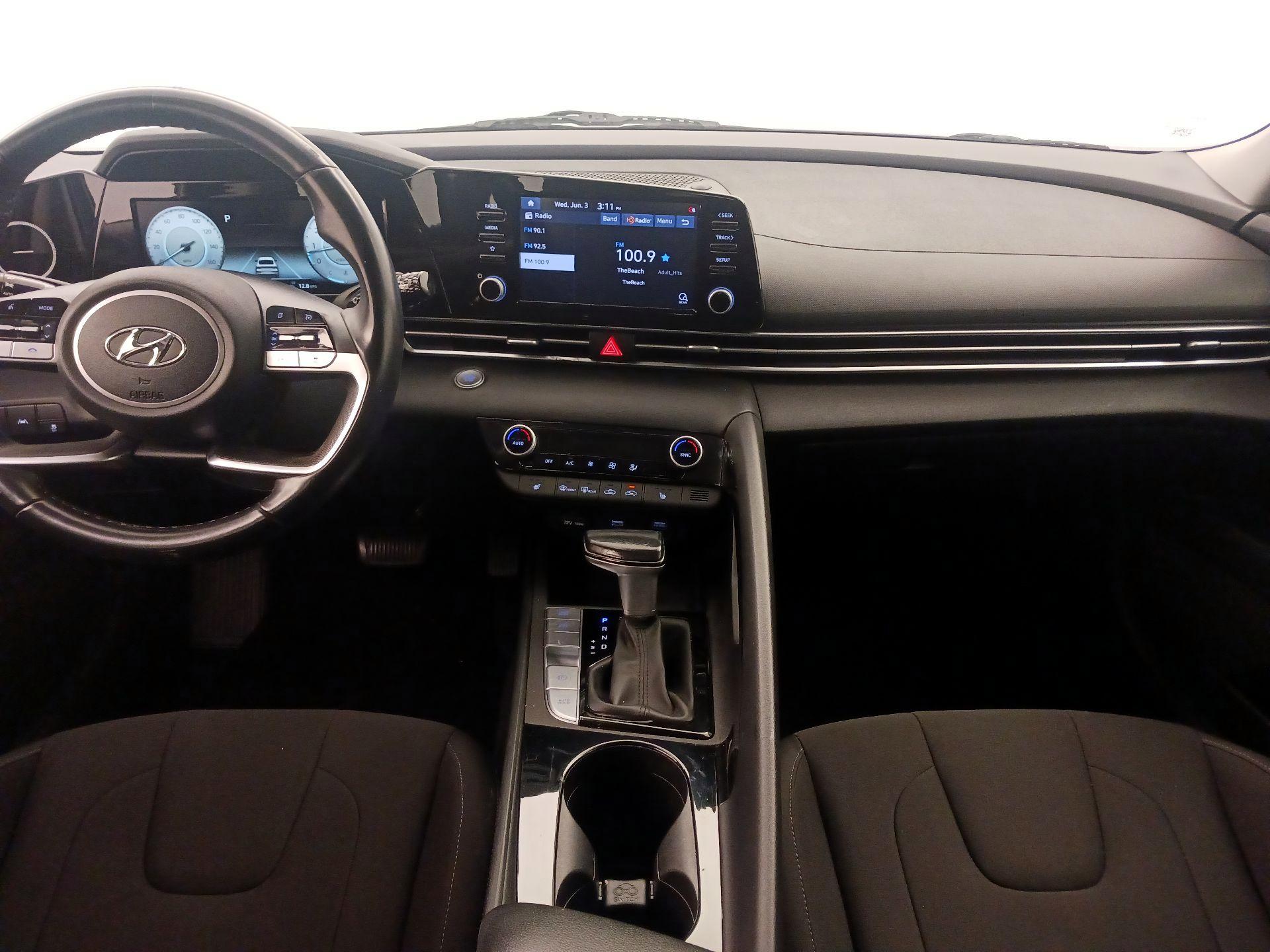 Thumbnail: 2022 Hyundai Elantra - 9