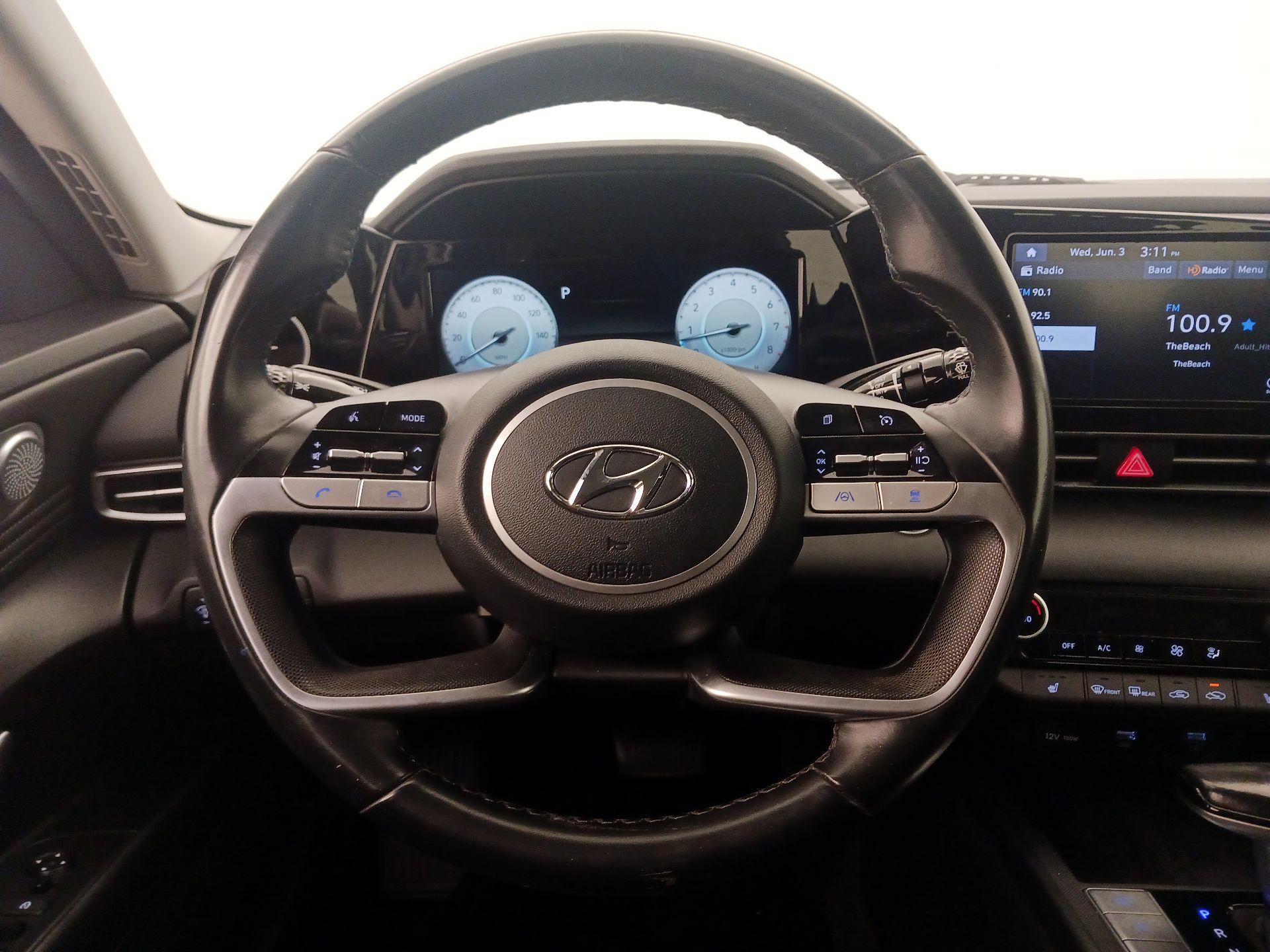 Thumbnail: 2022 Hyundai Elantra - 10