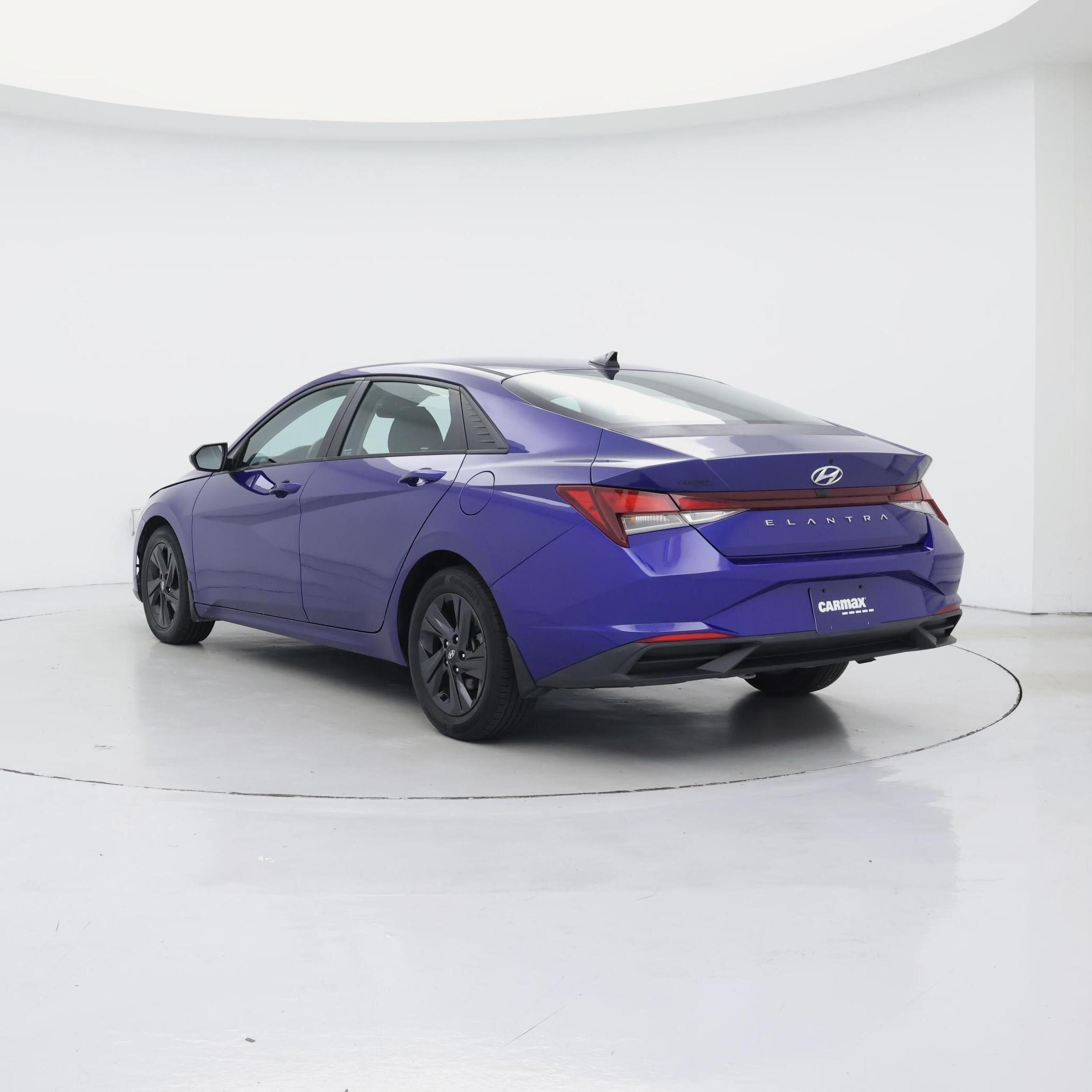 Thumbnail: 2022 Hyundai Elantra - 2