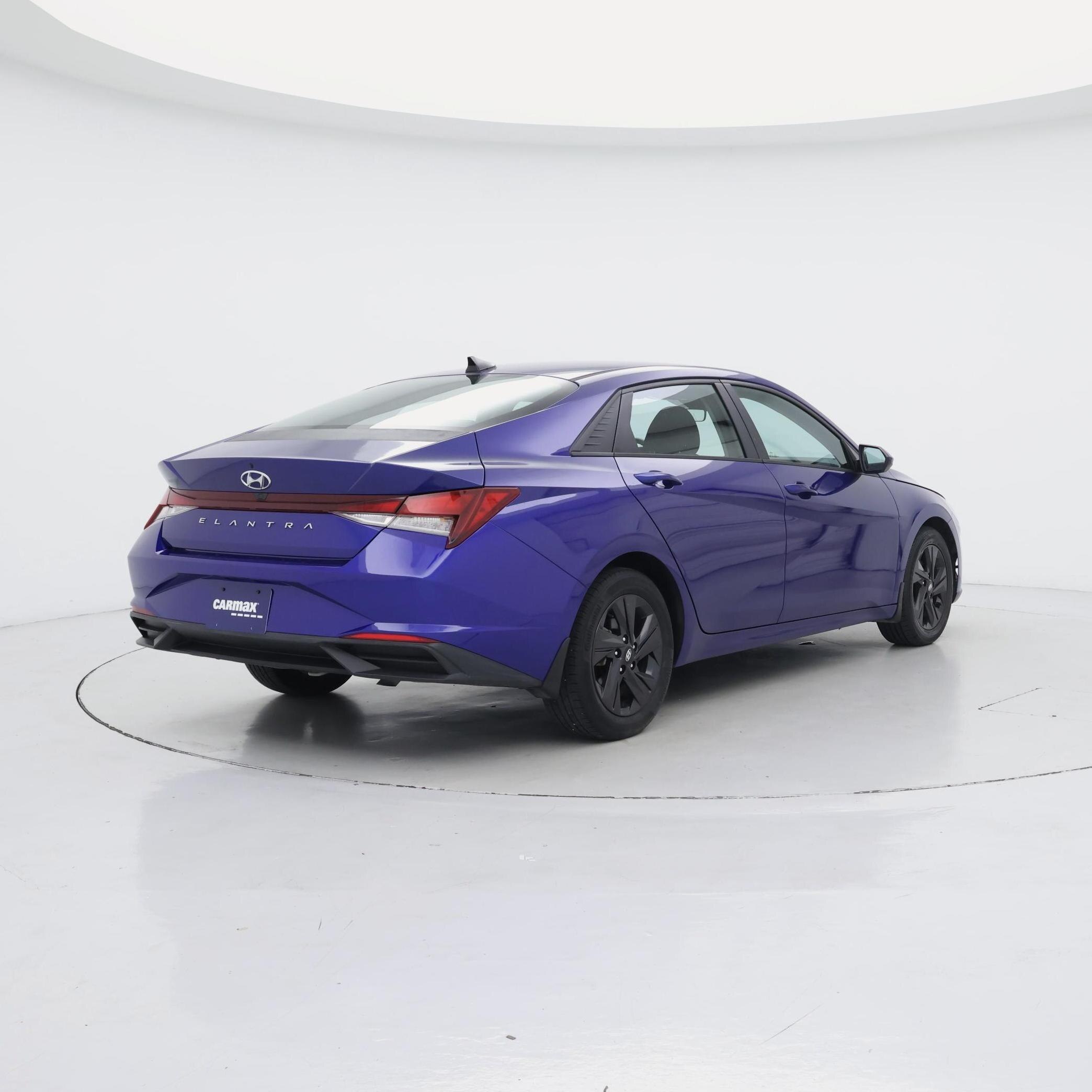 Thumbnail: 2022 Hyundai Elantra - 8