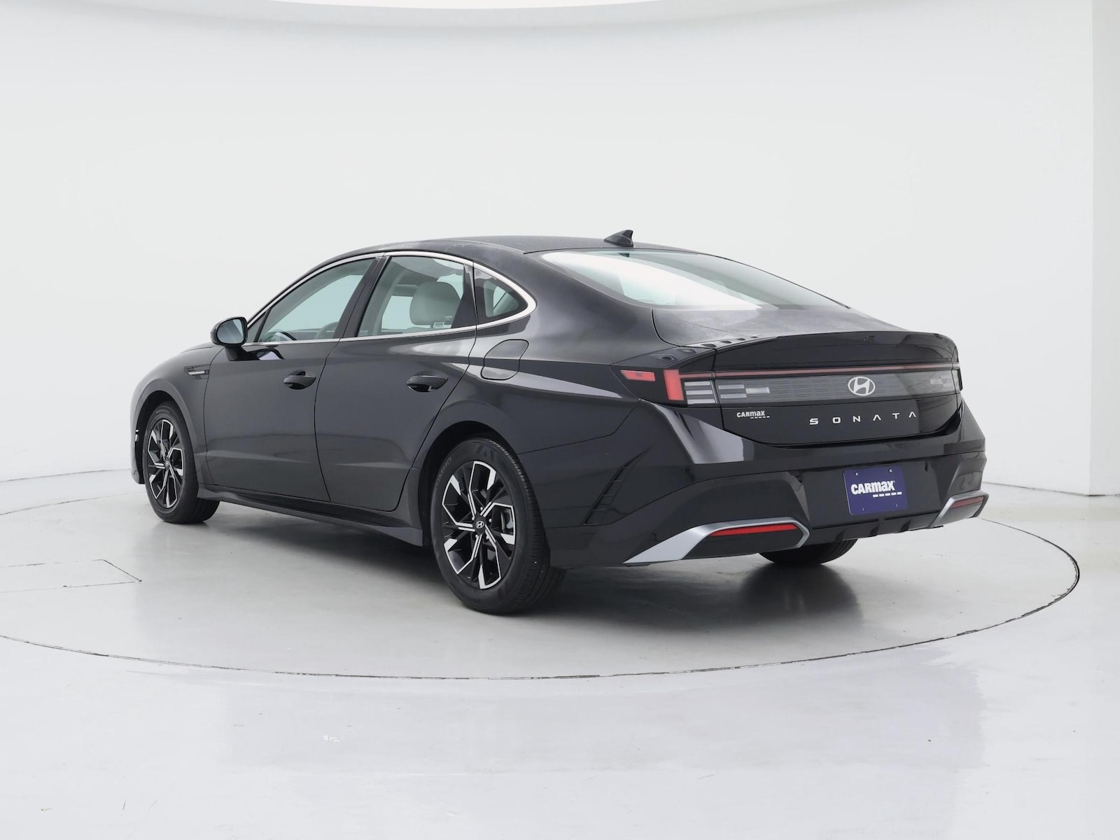 2025 Hyundai Sonata SEL - Photo 3