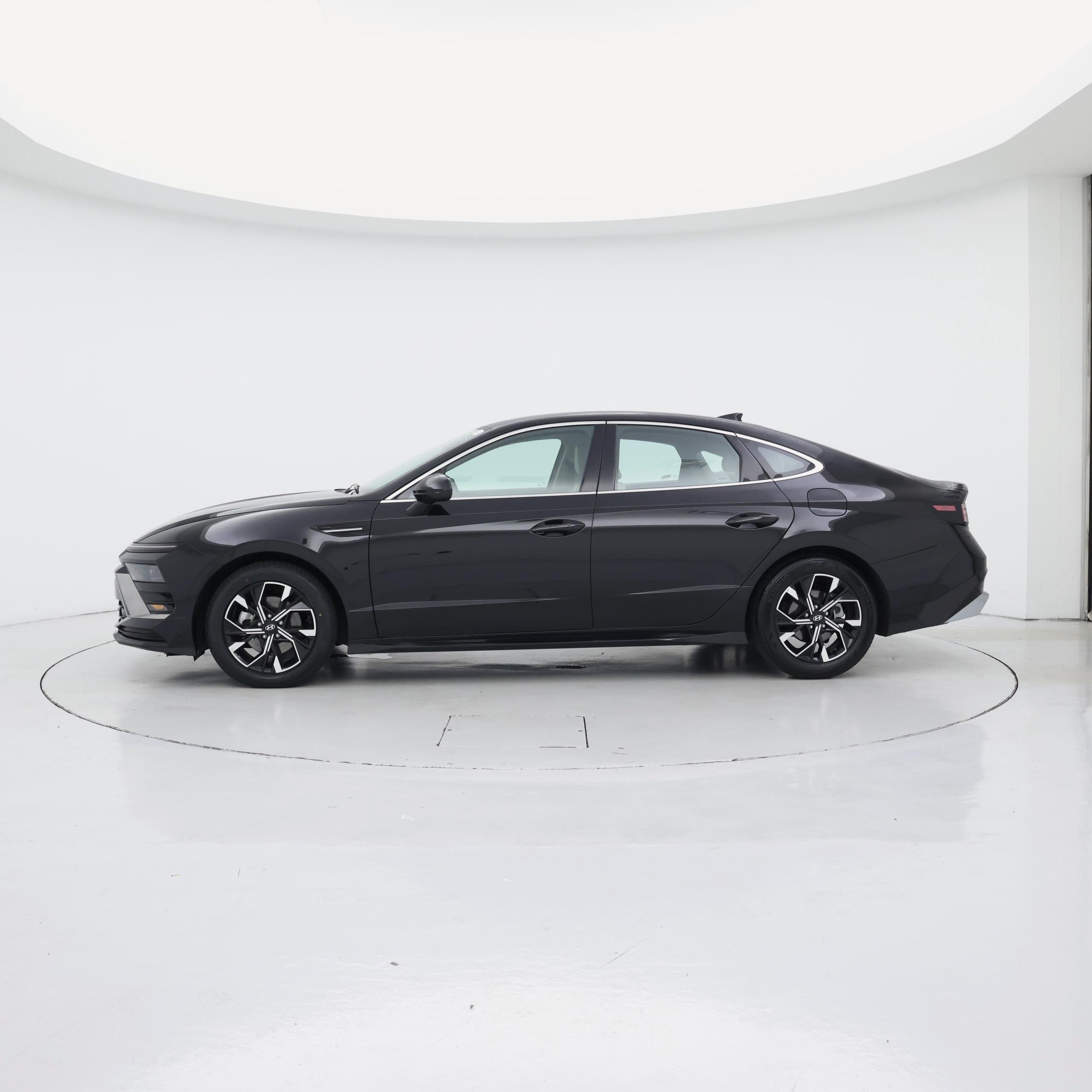 Thumbnail: 2025 Hyundai Sonata - 3