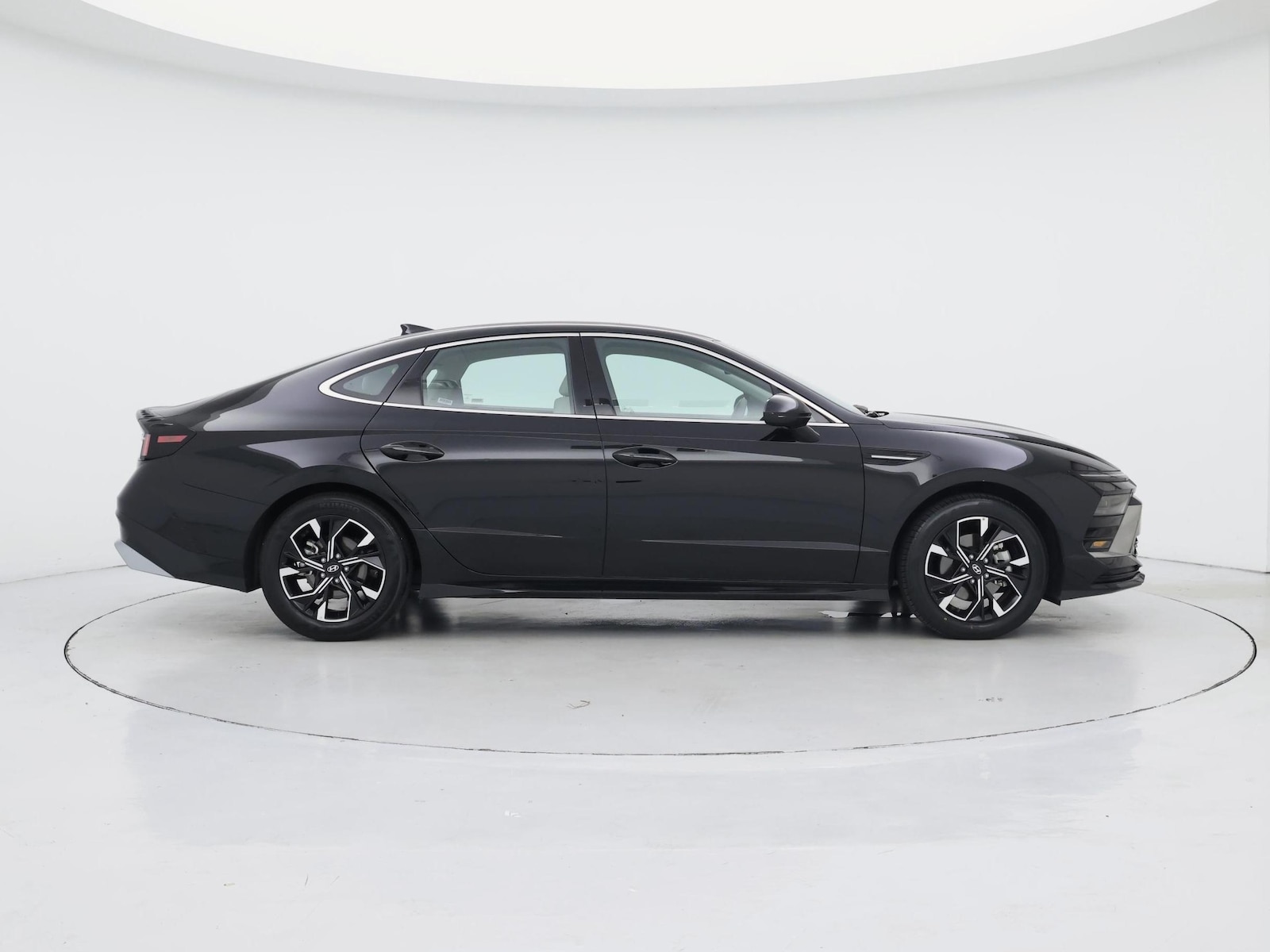 2025 Hyundai Sonata SEL - Photo 8