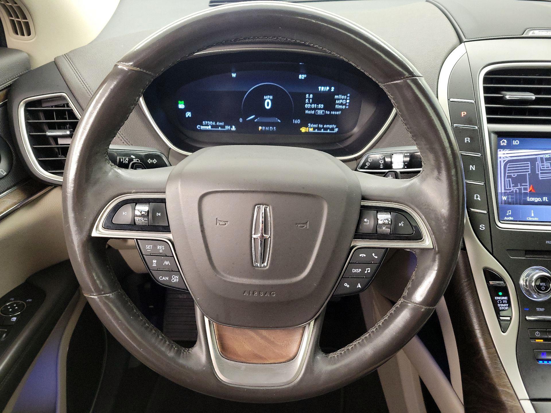 Thumbnail: 2020 Lincoln Nautilus - 10