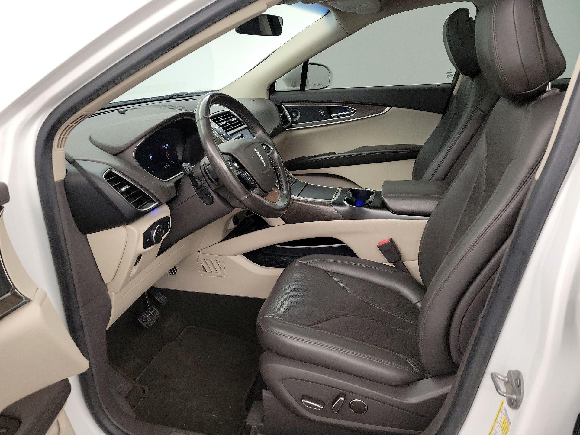 Thumbnail: 2020 Lincoln Nautilus - 11