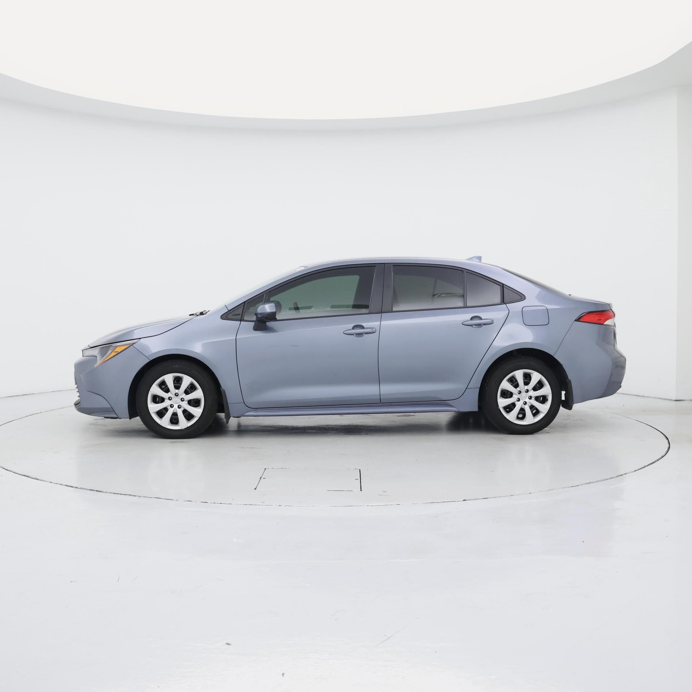 Thumbnail: 2024 Toyota Corolla - 3