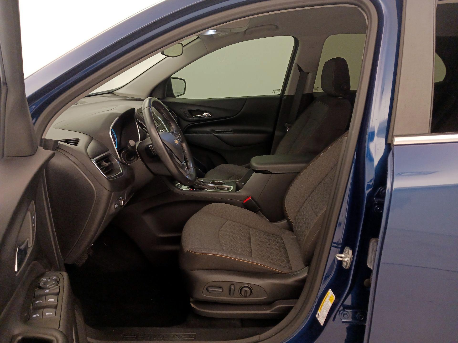 Thumbnail: 2022 Chevrolet Equinox - 11