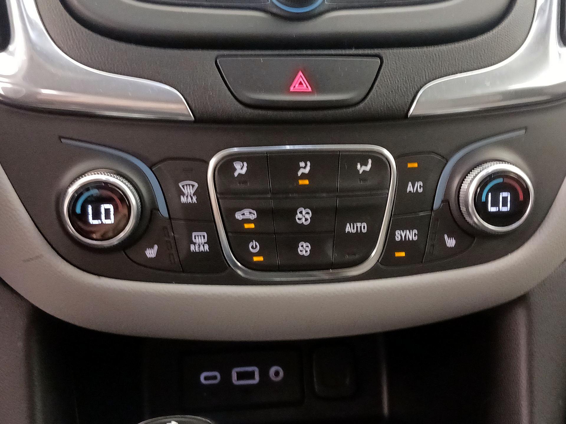 Thumbnail: 2021 Chevrolet Equinox - 16
