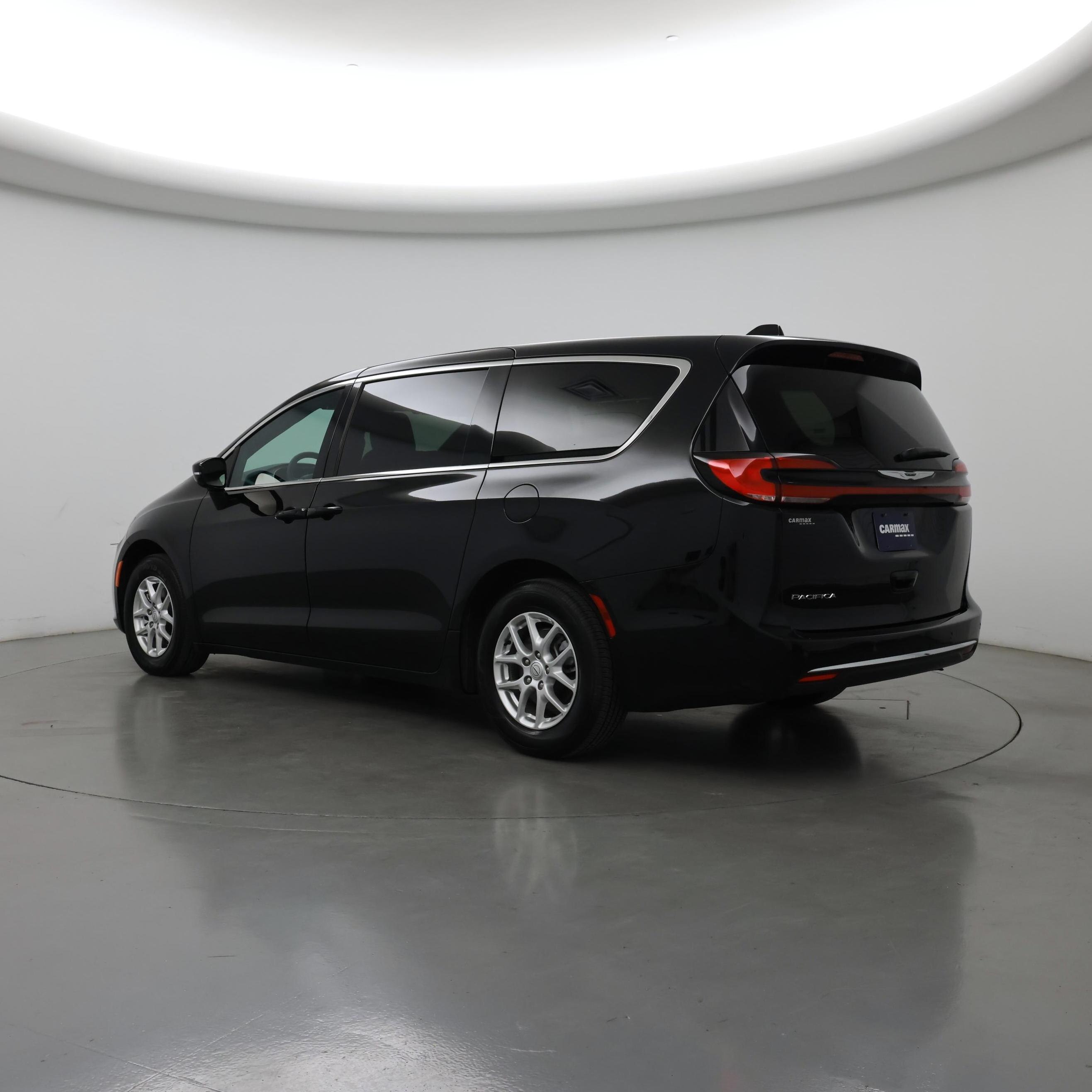 Thumbnail: 2025 Chrysler Pacifica - 2