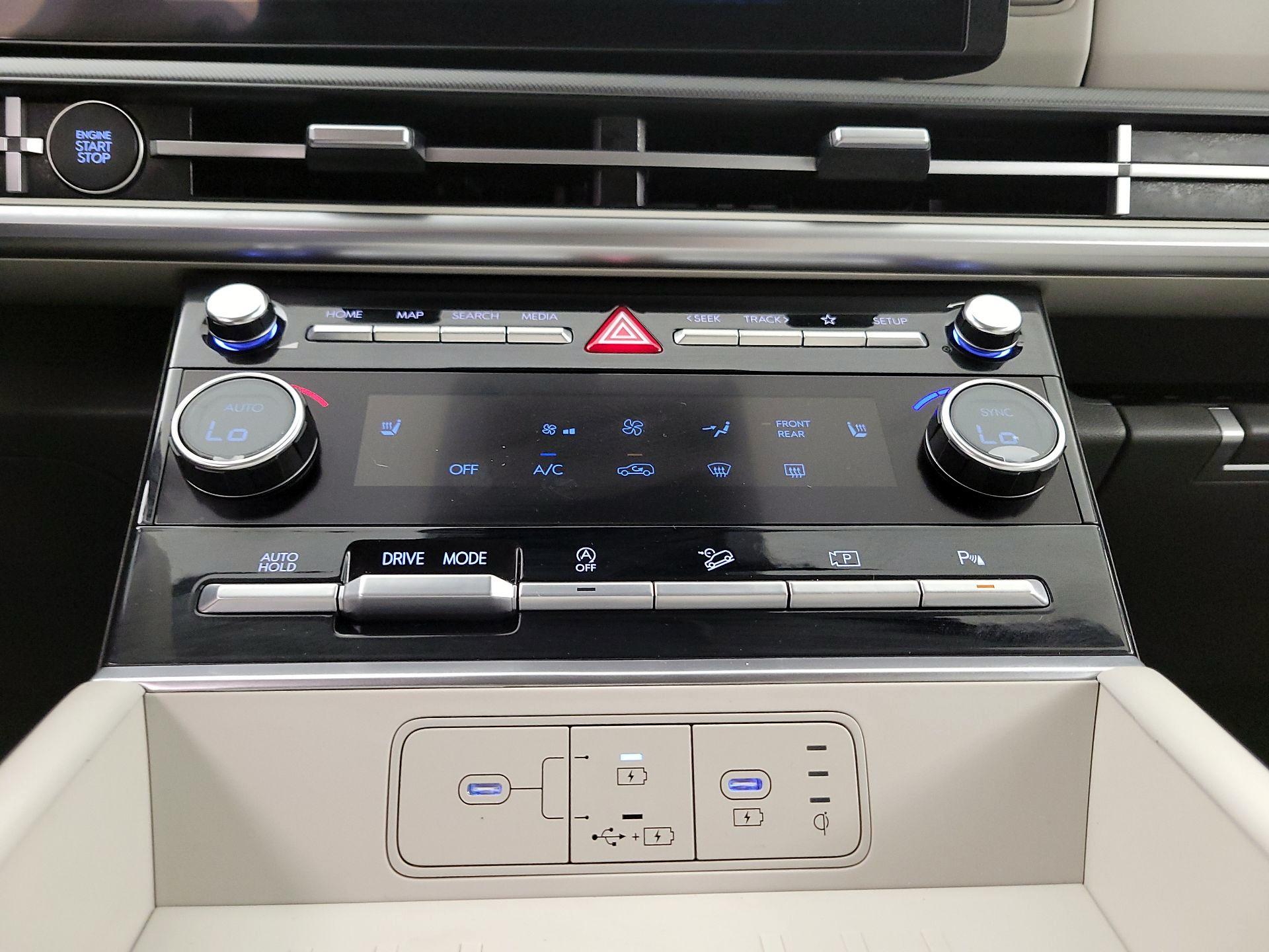 Thumbnail: 2025 Hyundai Santa Fe - 16