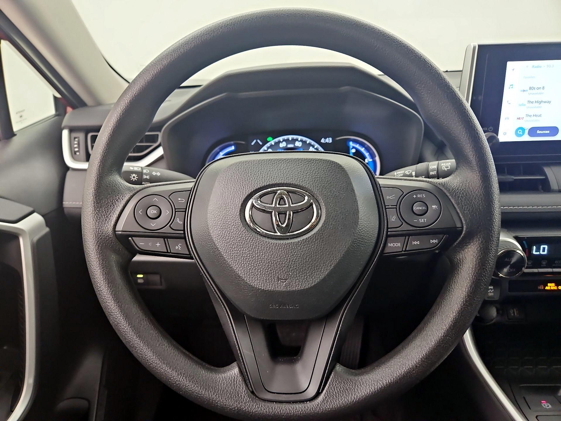 Thumbnail: 2025 Toyota RAV4 - 10