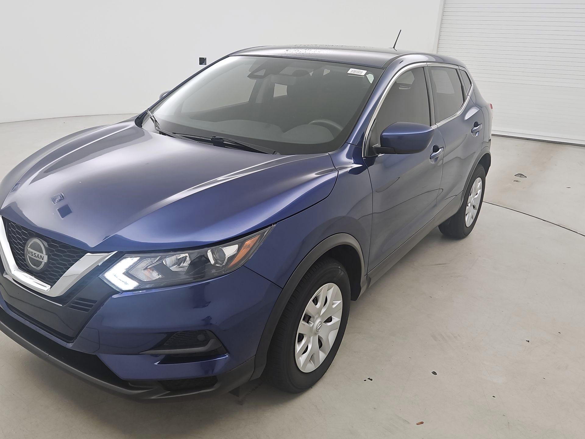 Thumbnail: 2020 Nissan Rogue Sport - 3