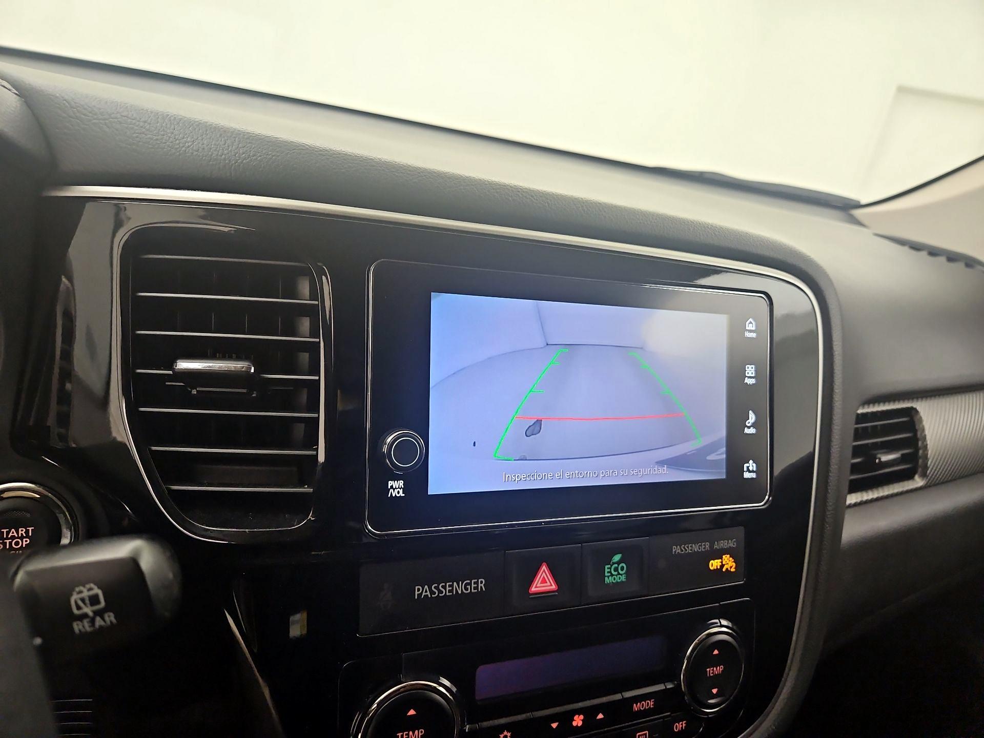 Thumbnail: 2018 Mitsubishi Outlander - 11