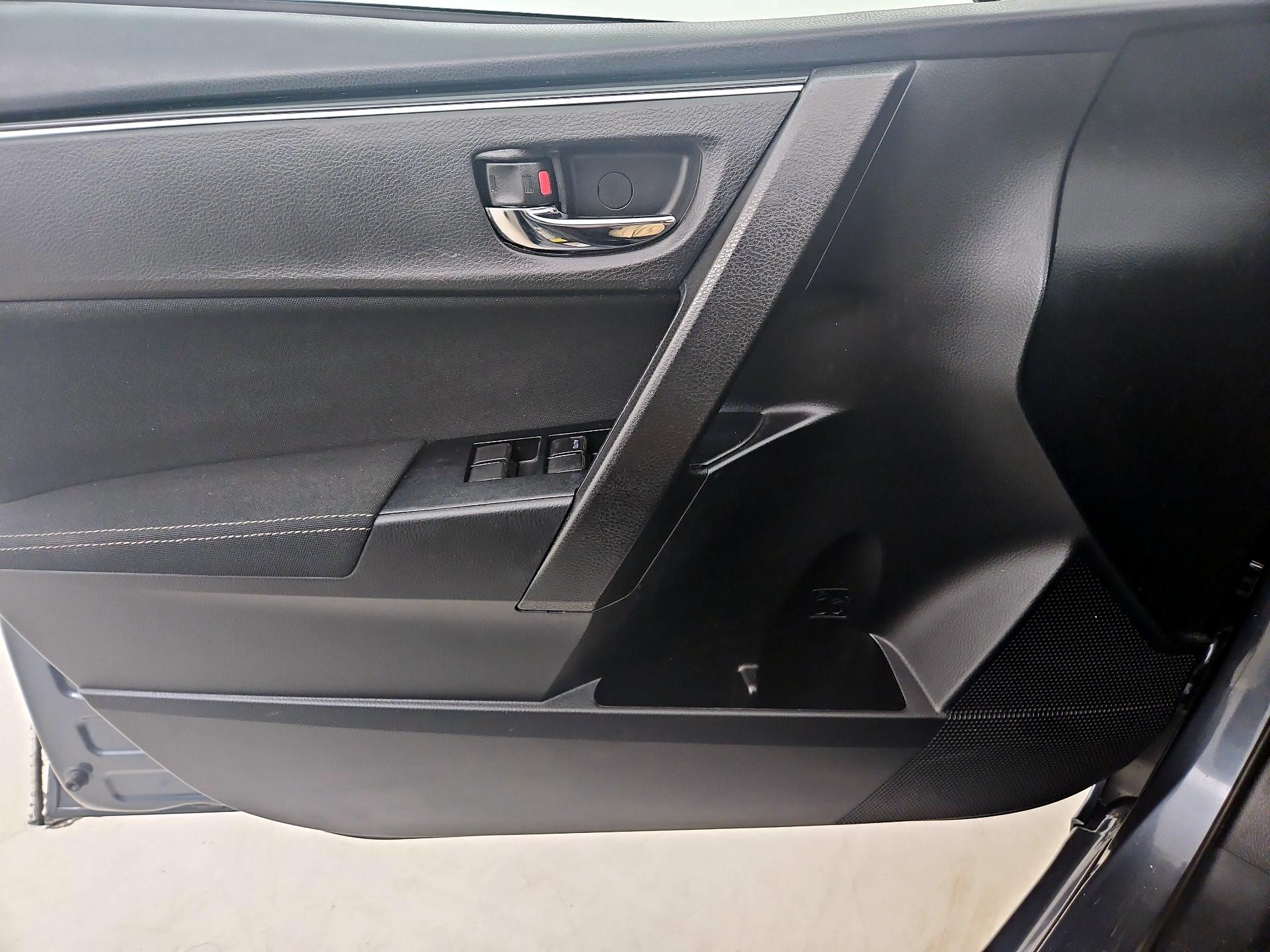 Thumbnail: 2019 Toyota Corolla - 10