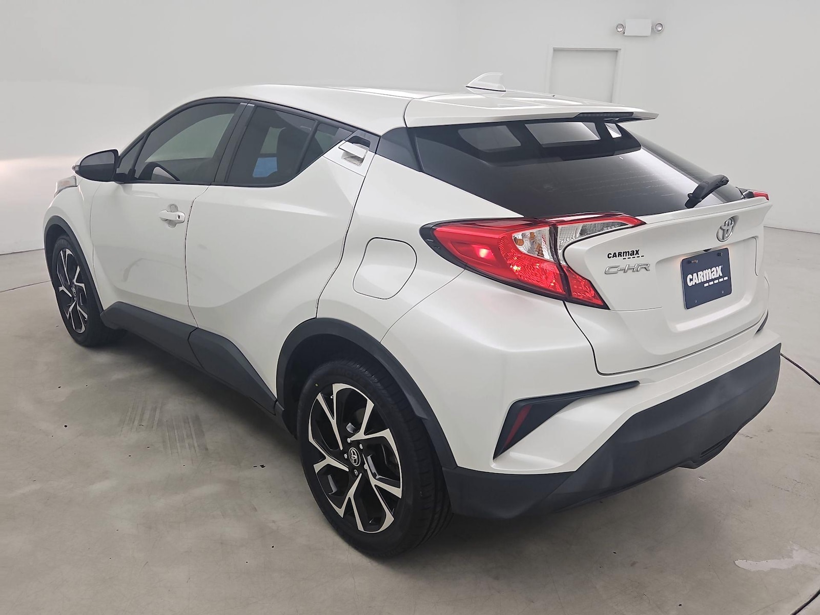 2019 Toyota C-HR XLE - Photo 7