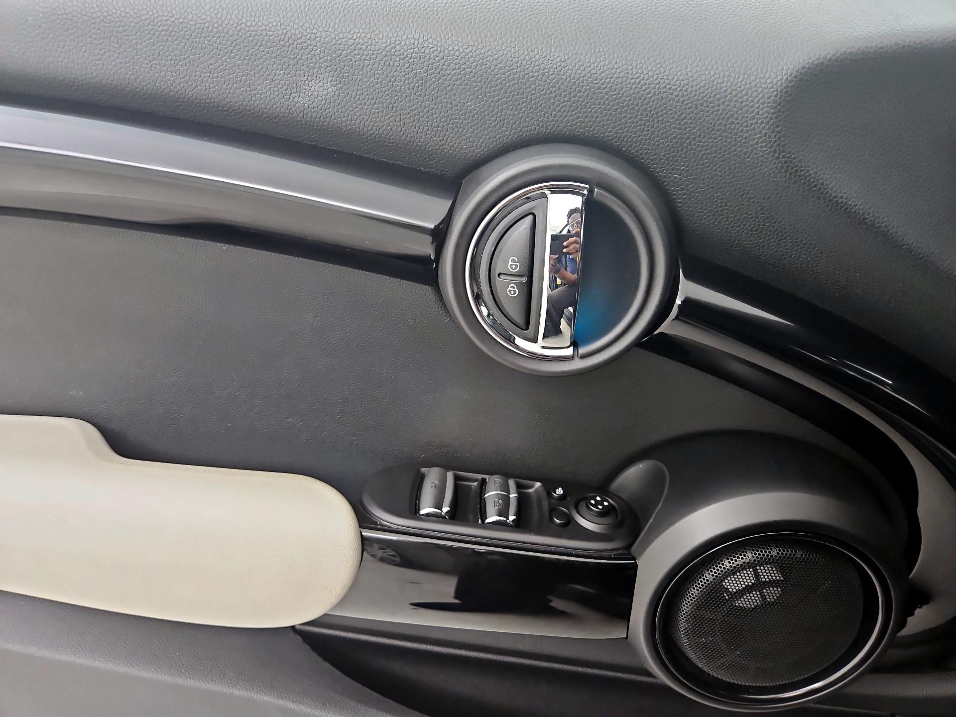 Thumbnail: 2020 MINI Cooper - 10