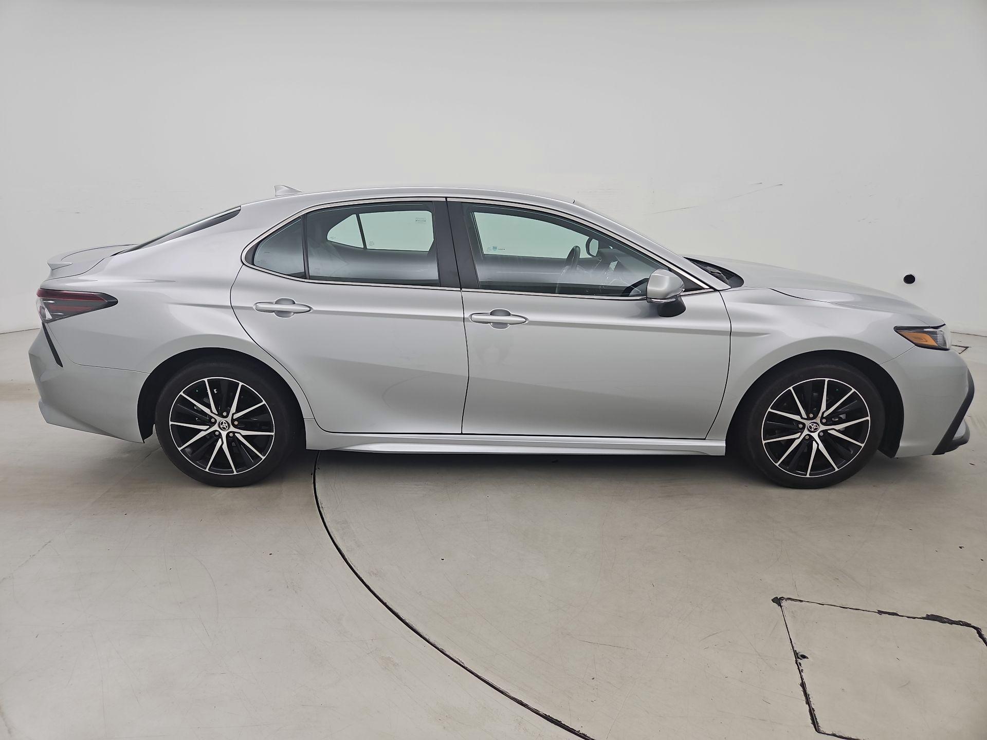 Thumbnail: 2023 Toyota Camry - 4