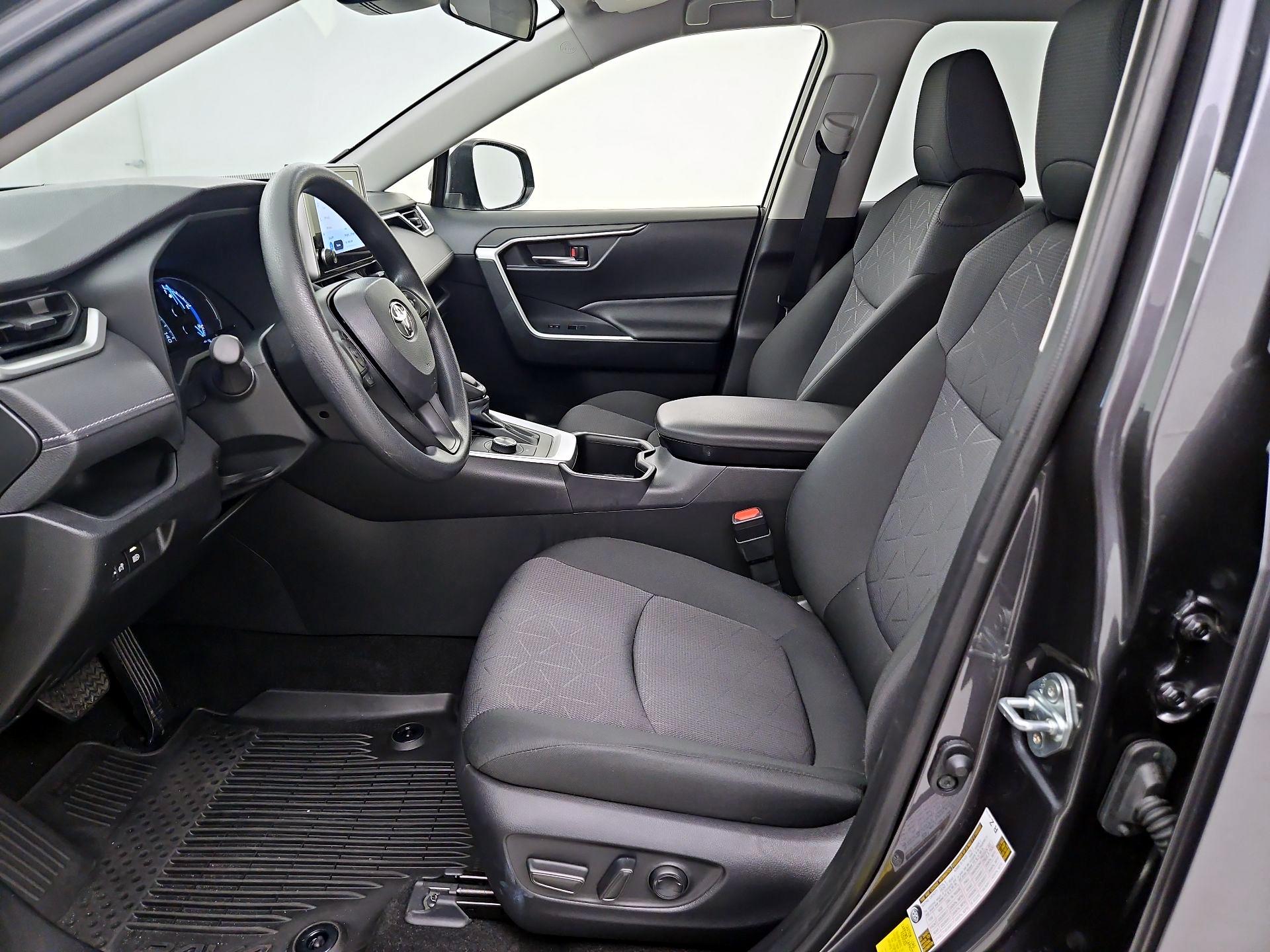 Thumbnail: 2025 Toyota RAV4 - 9
