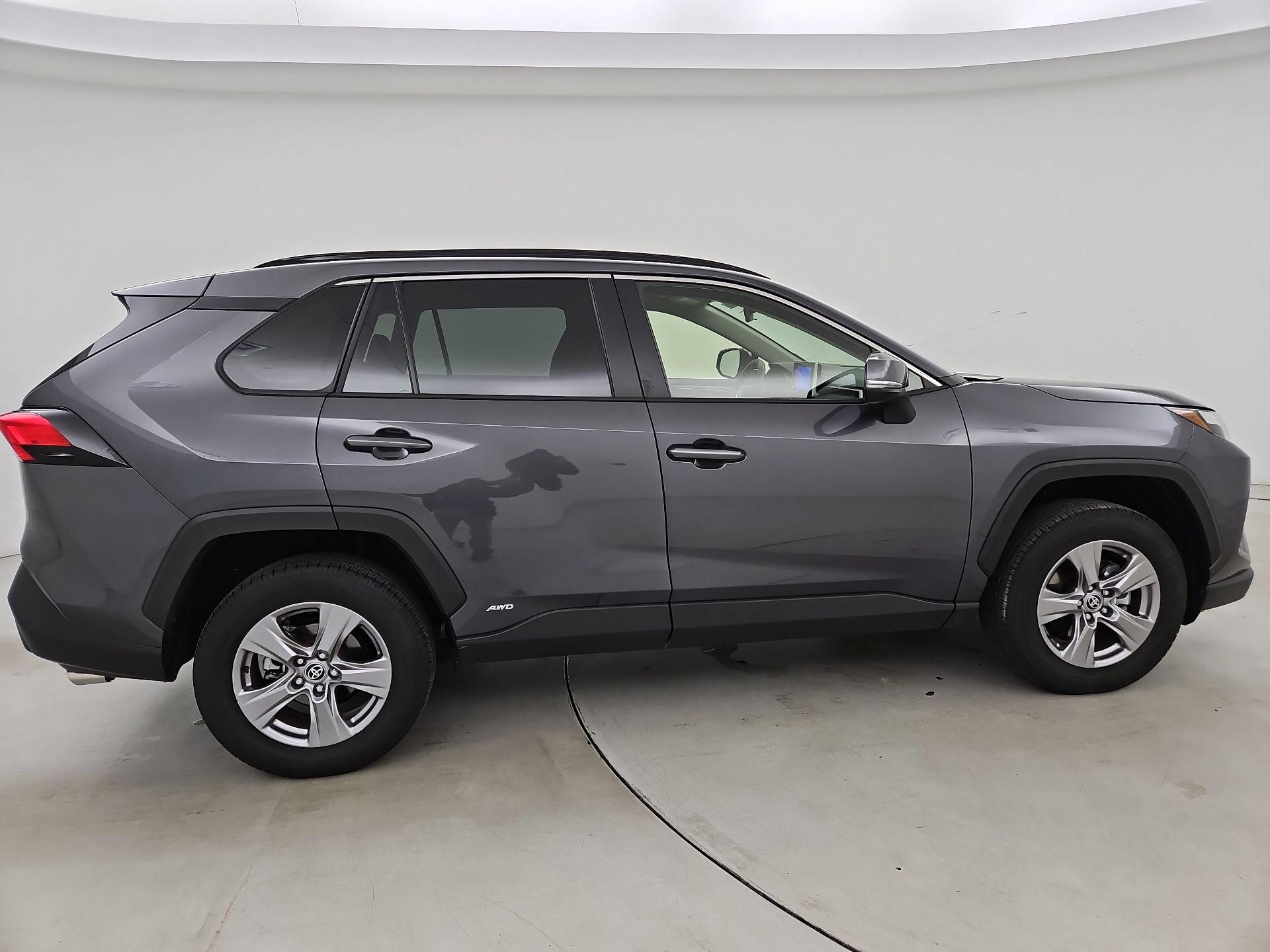 Thumbnail: 2025 Toyota RAV4 - 4