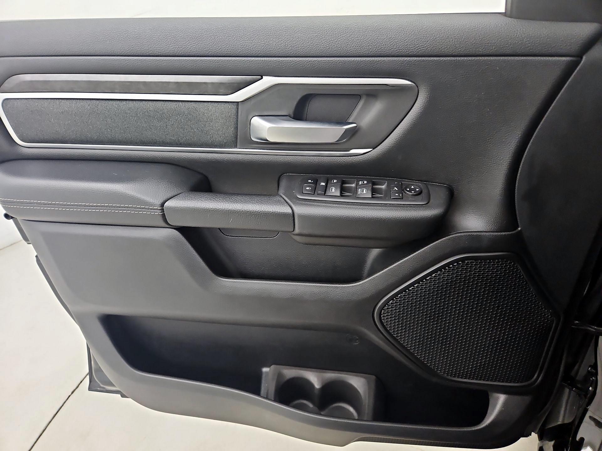 Thumbnail: 2021 RAM 1500 - 10