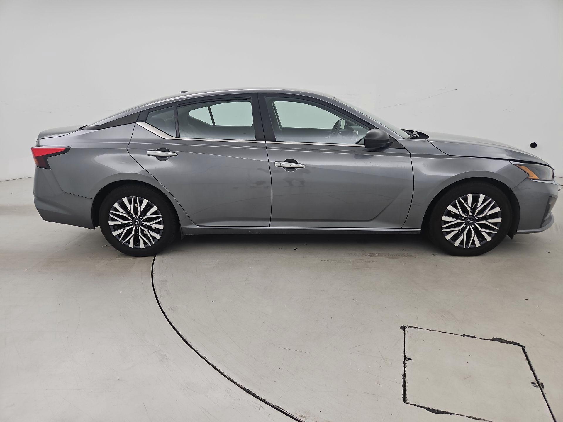 Thumbnail: 2024 Nissan Altima - 4