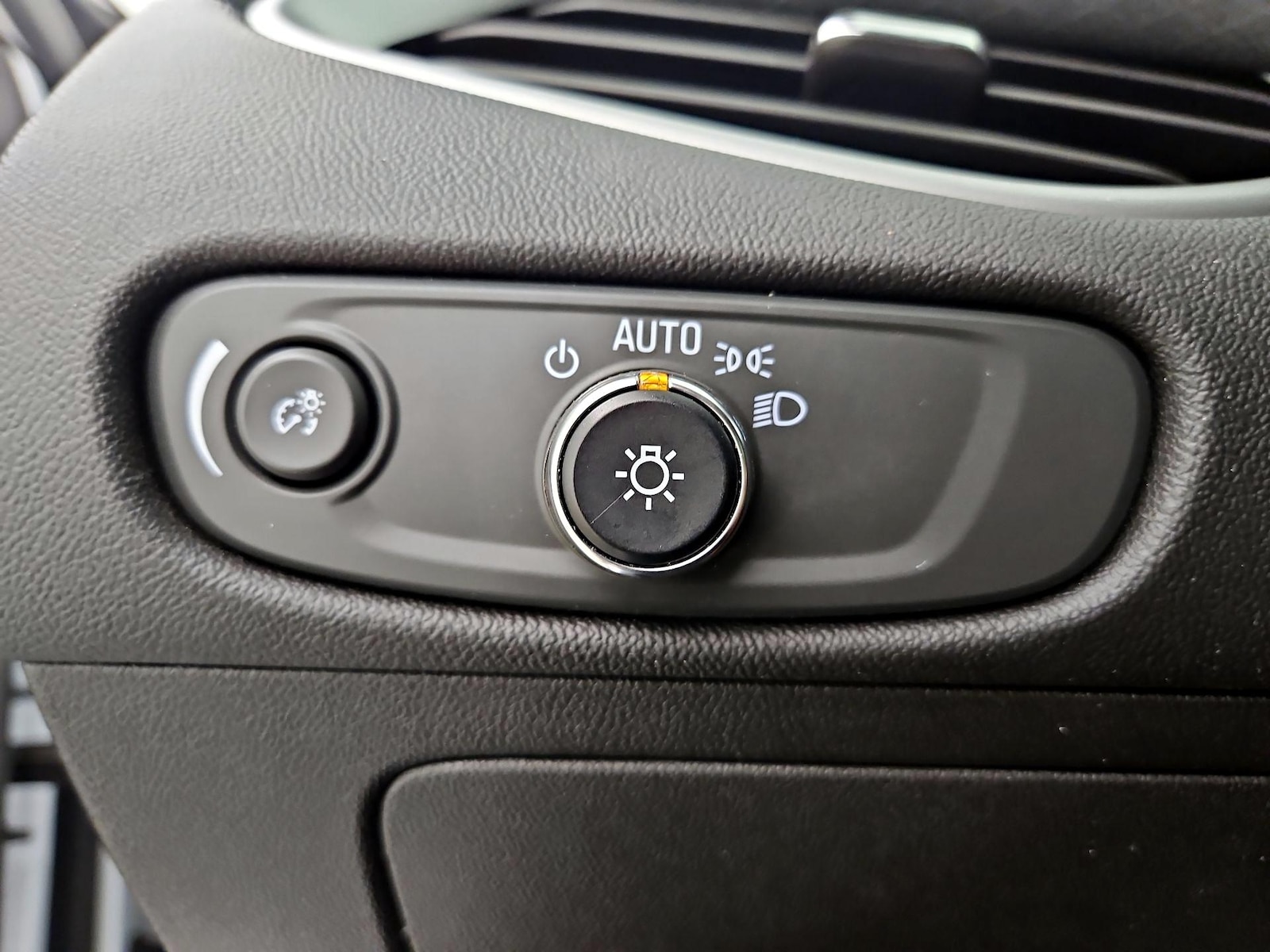 2022 Chevrolet Malibu 1LS - Photo 12