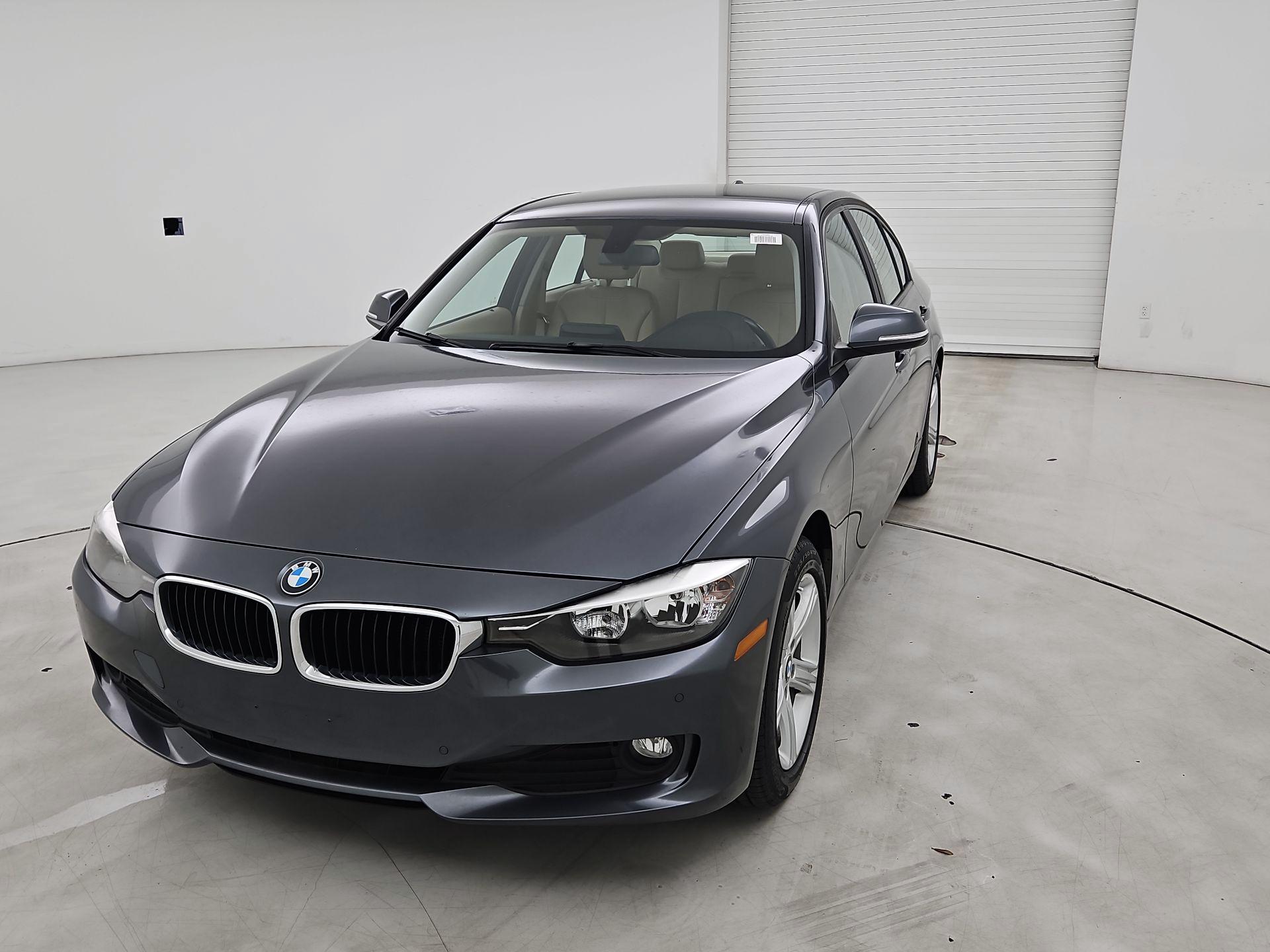 Thumbnail: 2015 BMW 3 Series - 3