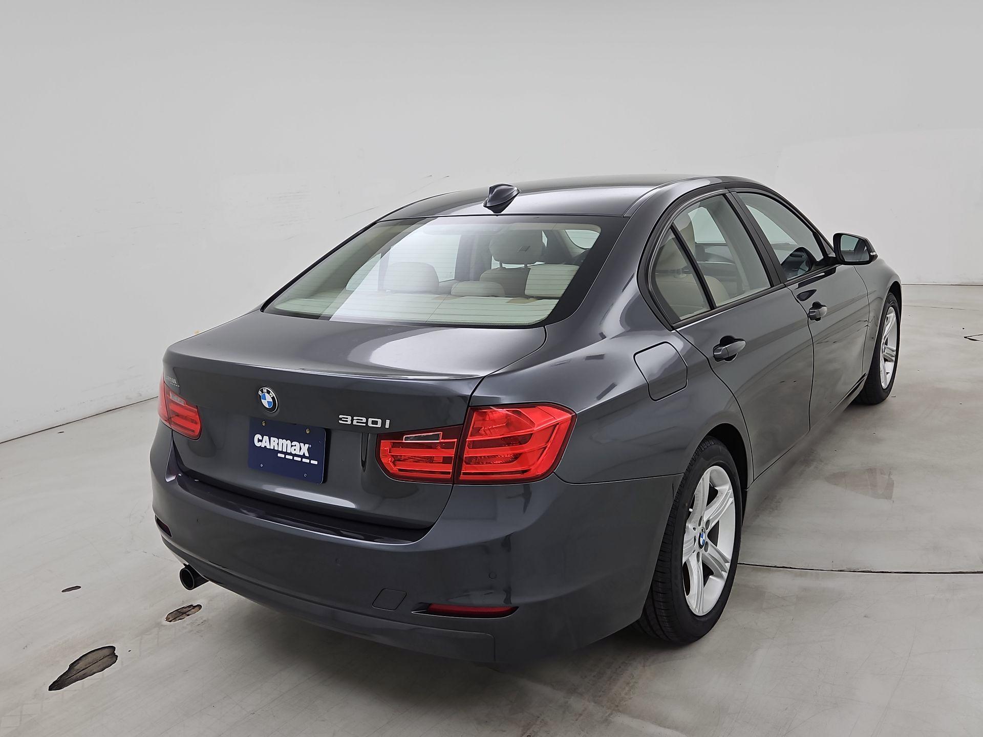 Thumbnail: 2015 BMW 3 Series - 5