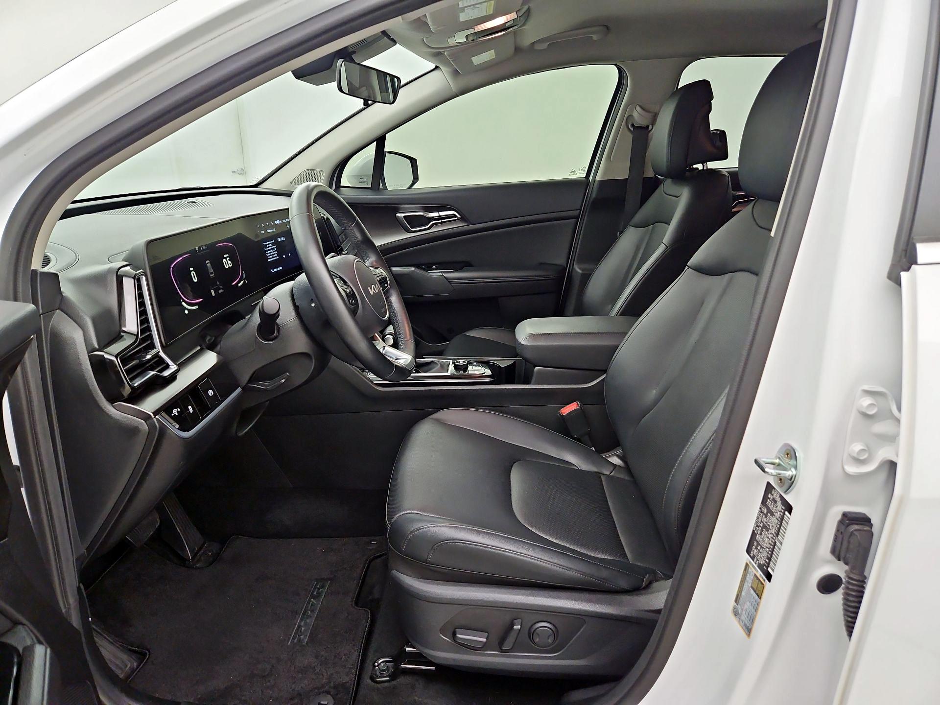 Thumbnail: 2023 Kia Sportage - 9