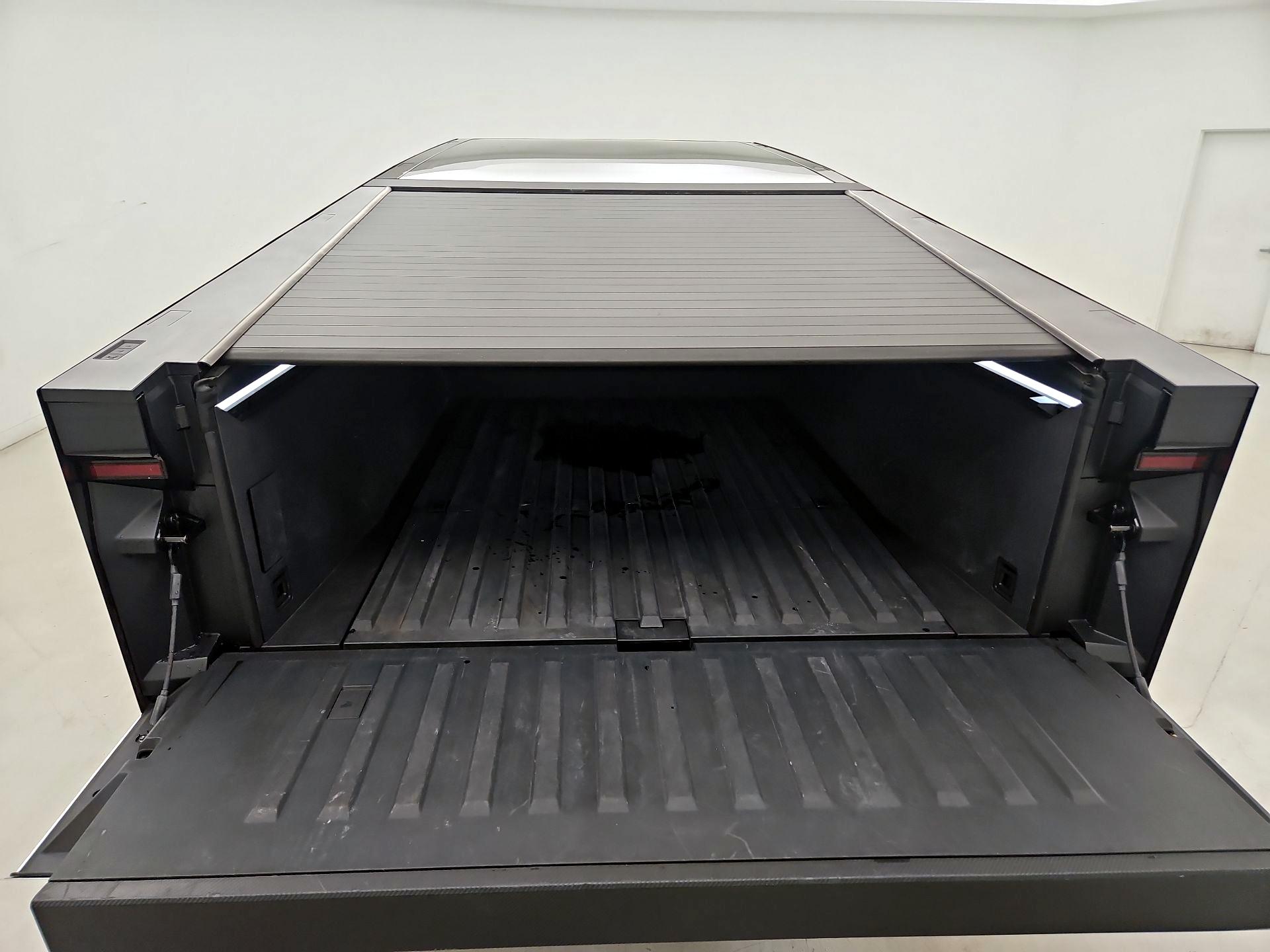 Thumbnail: 2024 Tesla Cybertruck - 20