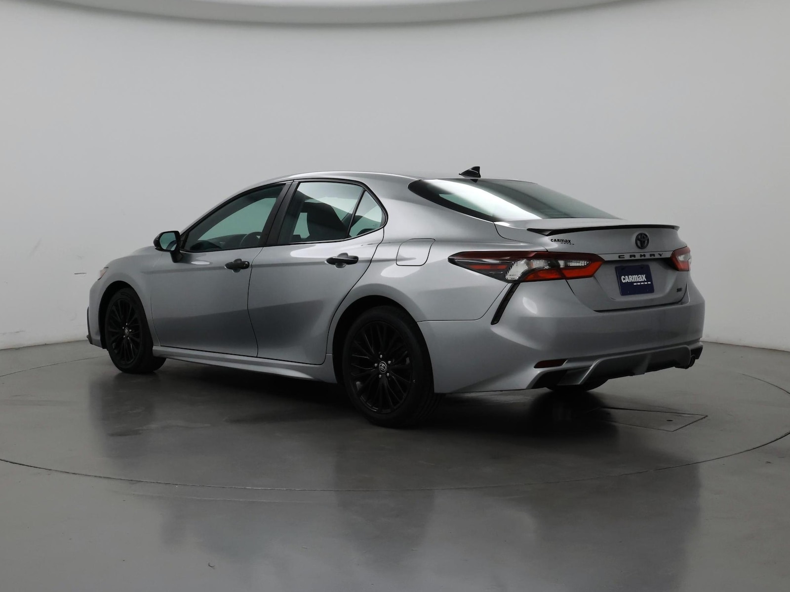 2021 Toyota Camry SE Nightshade - Photo 3