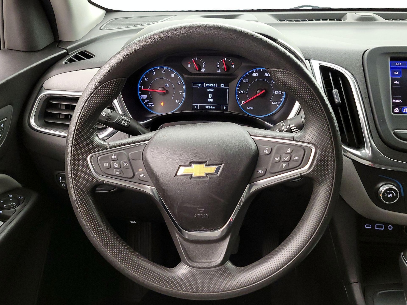2020 Chevrolet Equinox LS - Photo 11