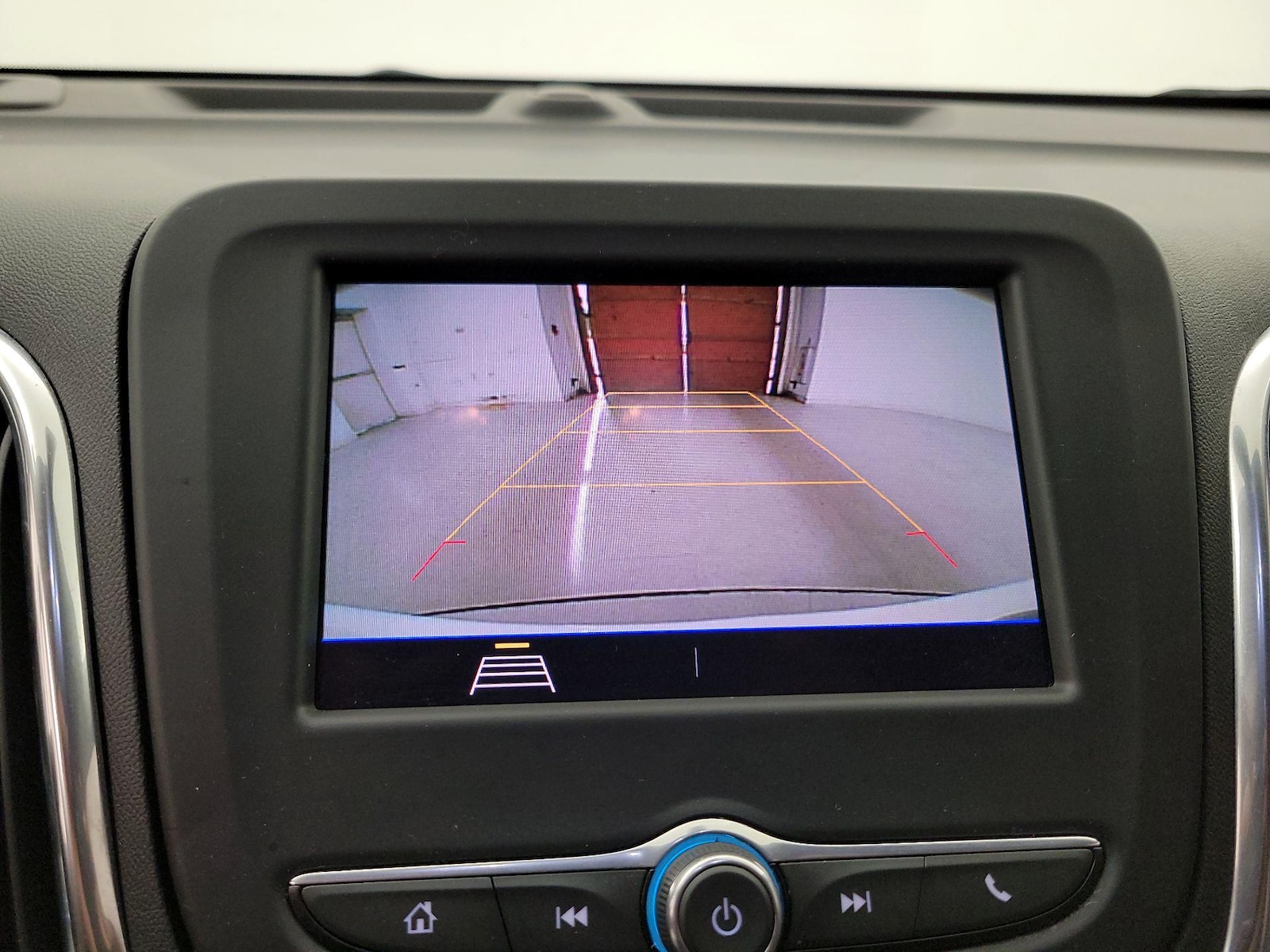 2020 Chevrolet Equinox LS - Photo 15