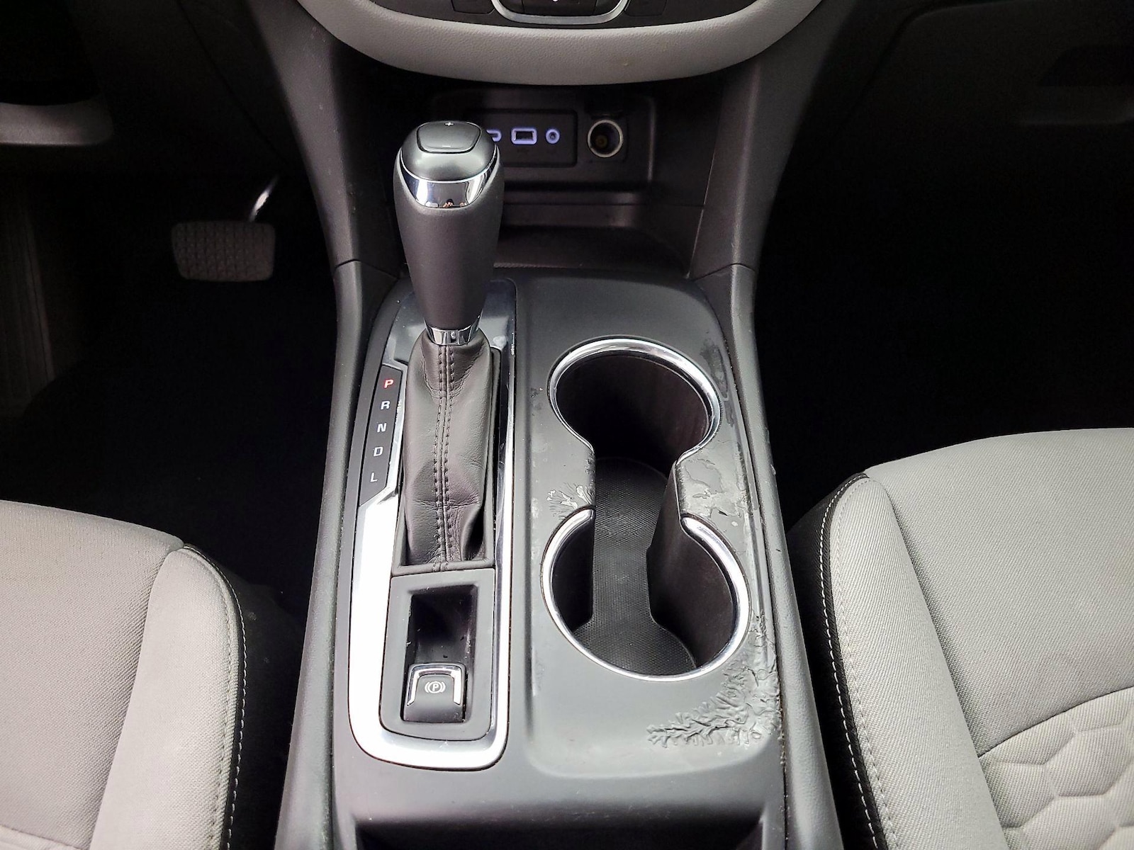 2020 Chevrolet Equinox LS - Photo 18